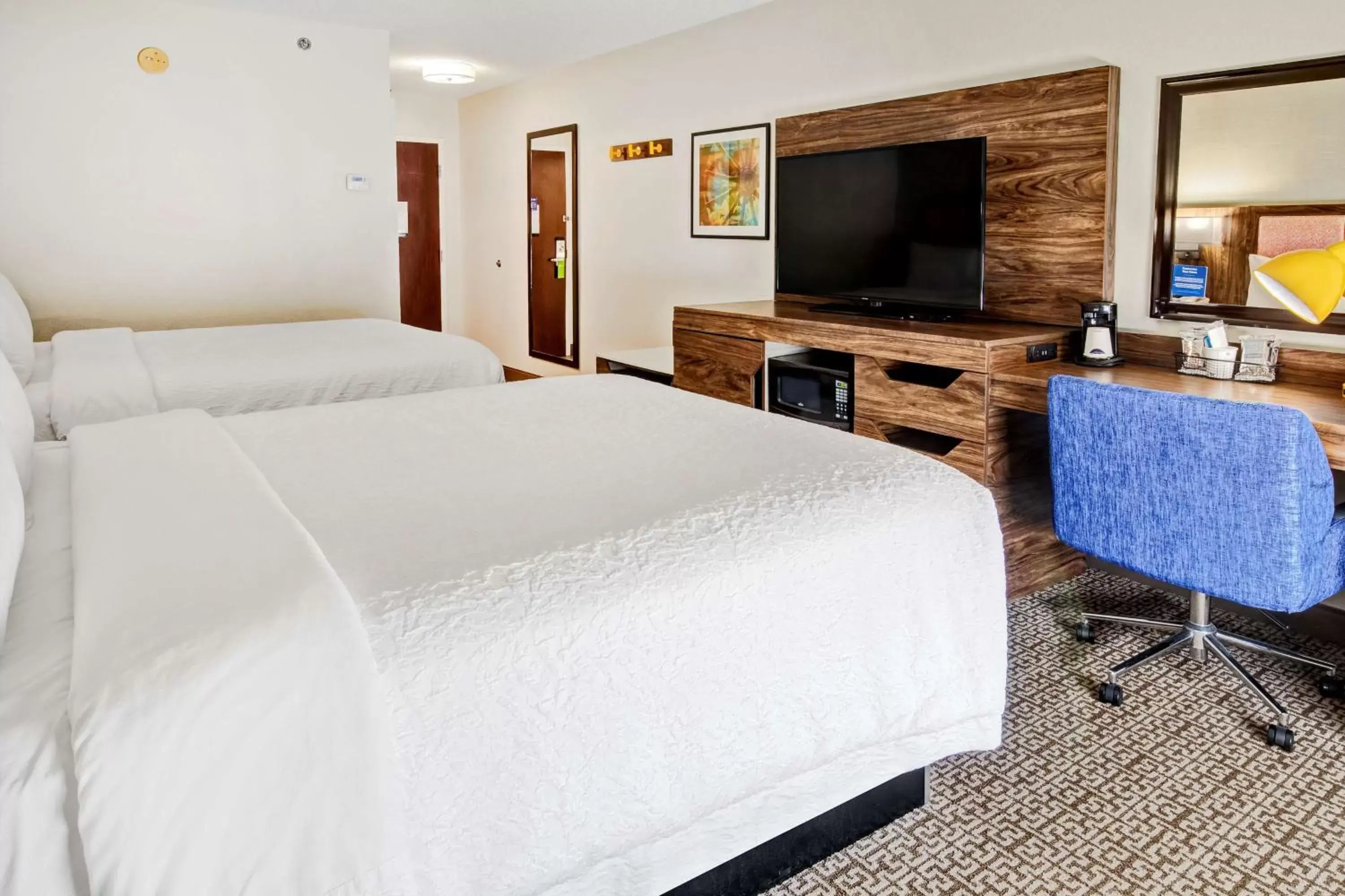 Queen Room with Two Queen Beds - Mobility Access/Non-Smoking in Hampton Inn Van Buren Queen Room with Two Queen Beds - Mobility Access/Non-Smoking in Hampton Inn Van Buren