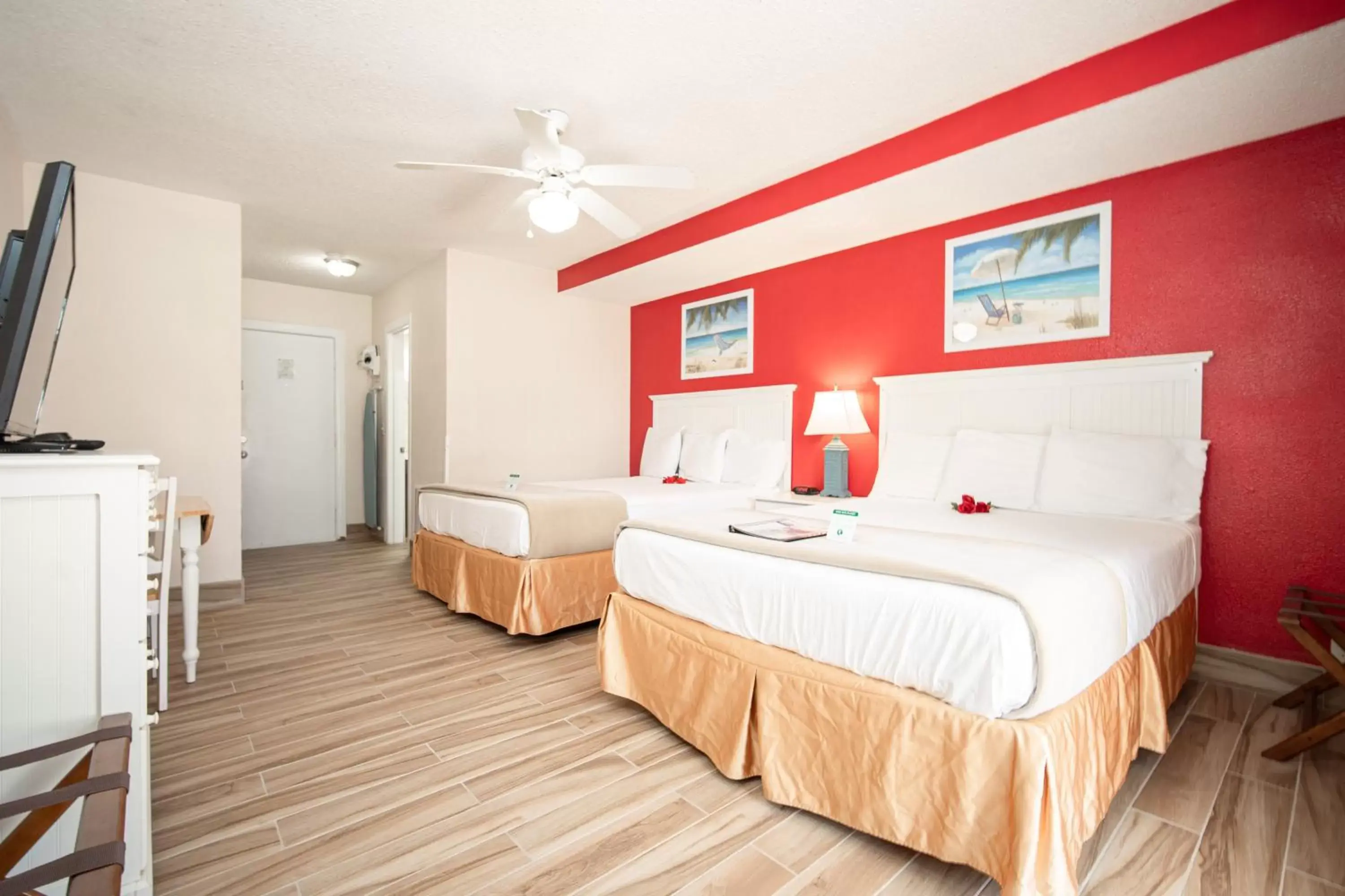 Deluxe Room with Two Queen Beds - Non-Smoking in Island Sun Inn & Suites - Venice, Florida Historic Downtown & Beach Getaway Deluxe Room with Two Queen Beds - Non-Smoking in Island Sun Inn & Suites - Venice, Florida Historic Downtown & Beach Getaway