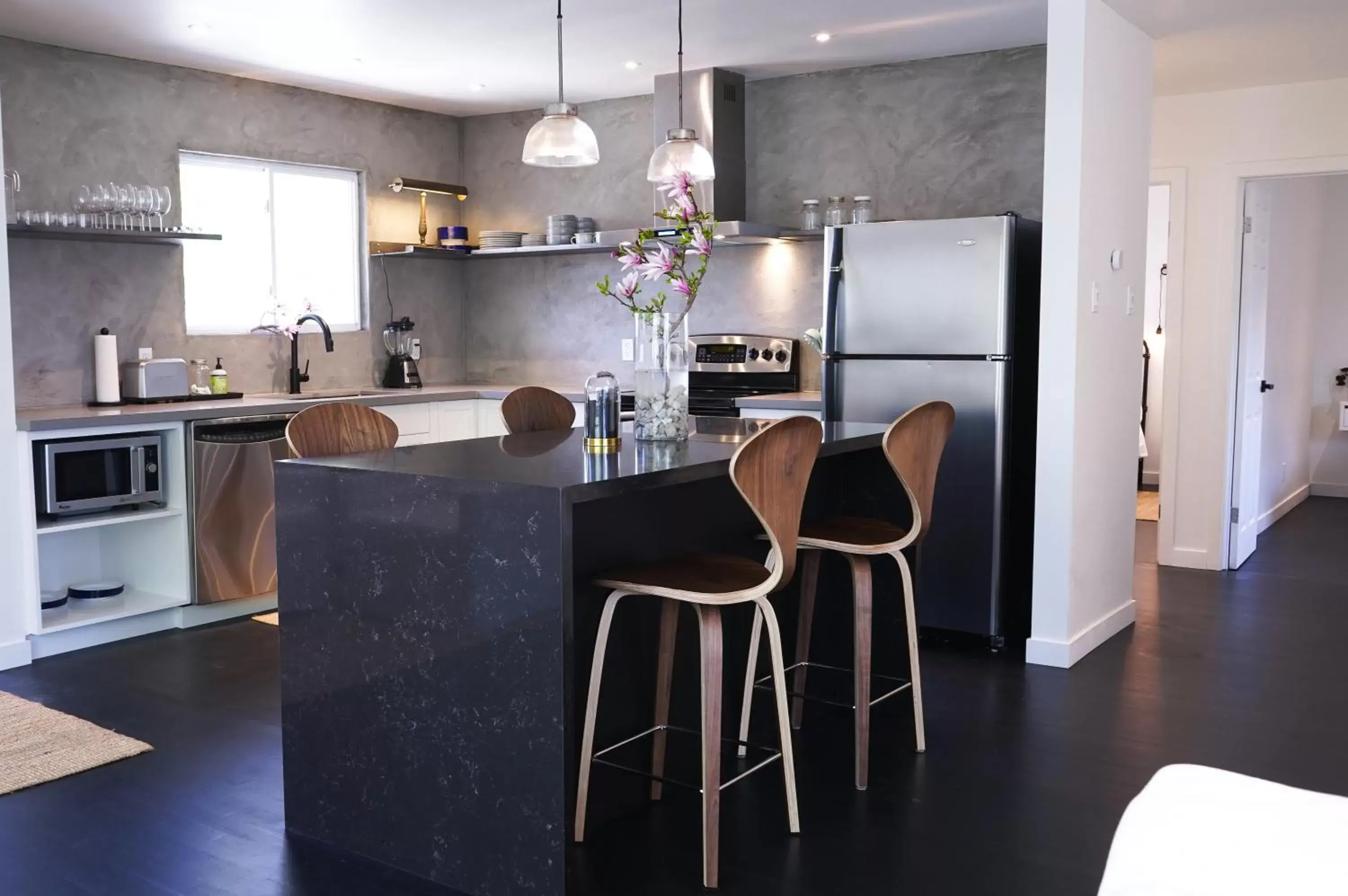 Deluxe Bungalow with Garden View in The Lakeside Prince Edward County Deluxe Bungalow with Garden View in The Lakeside Prince Edward County