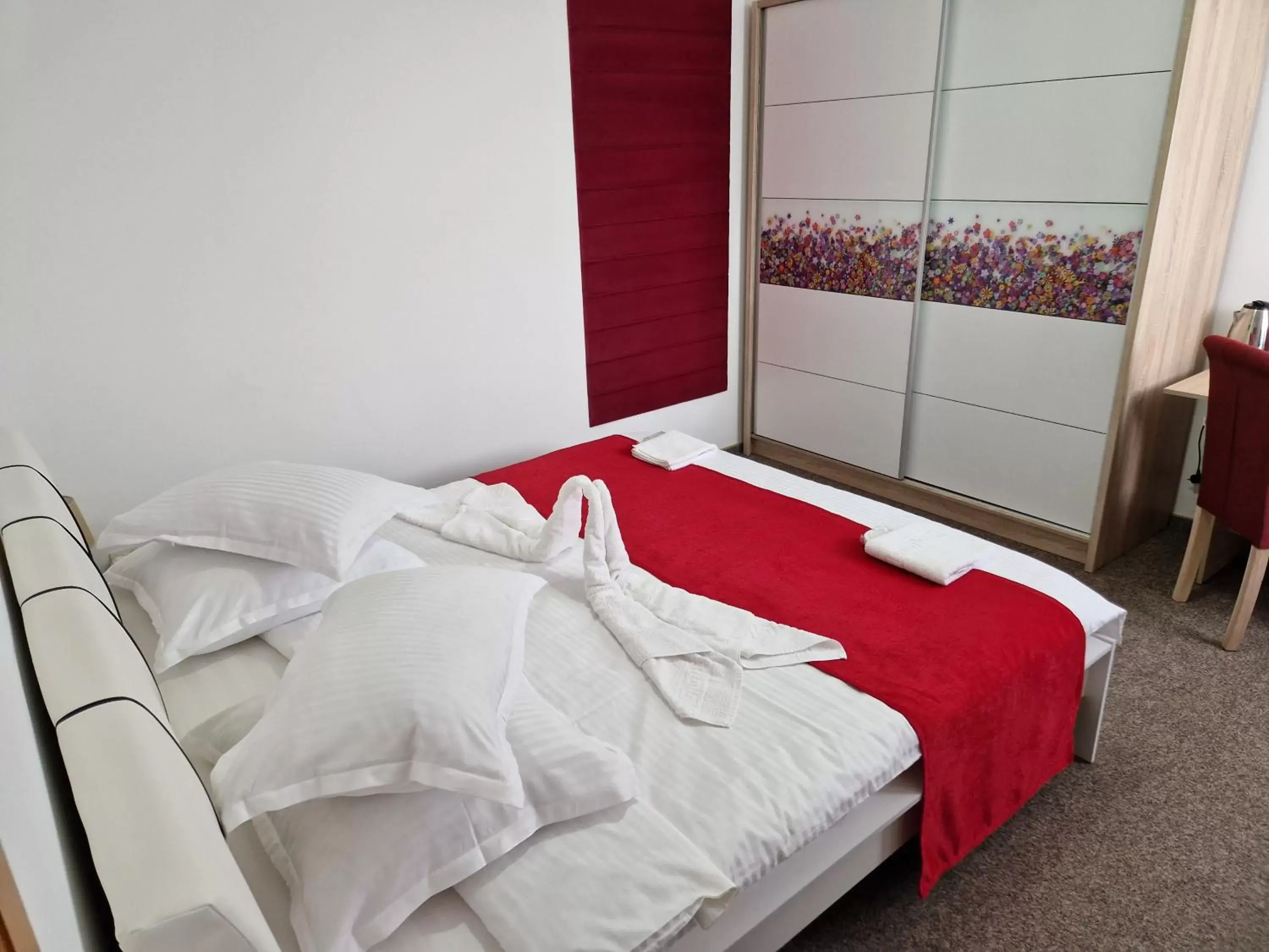 Two-Bedroom Apartment in ANTIK HOUSE Two-Bedroom Apartment in ANTIK HOUSE