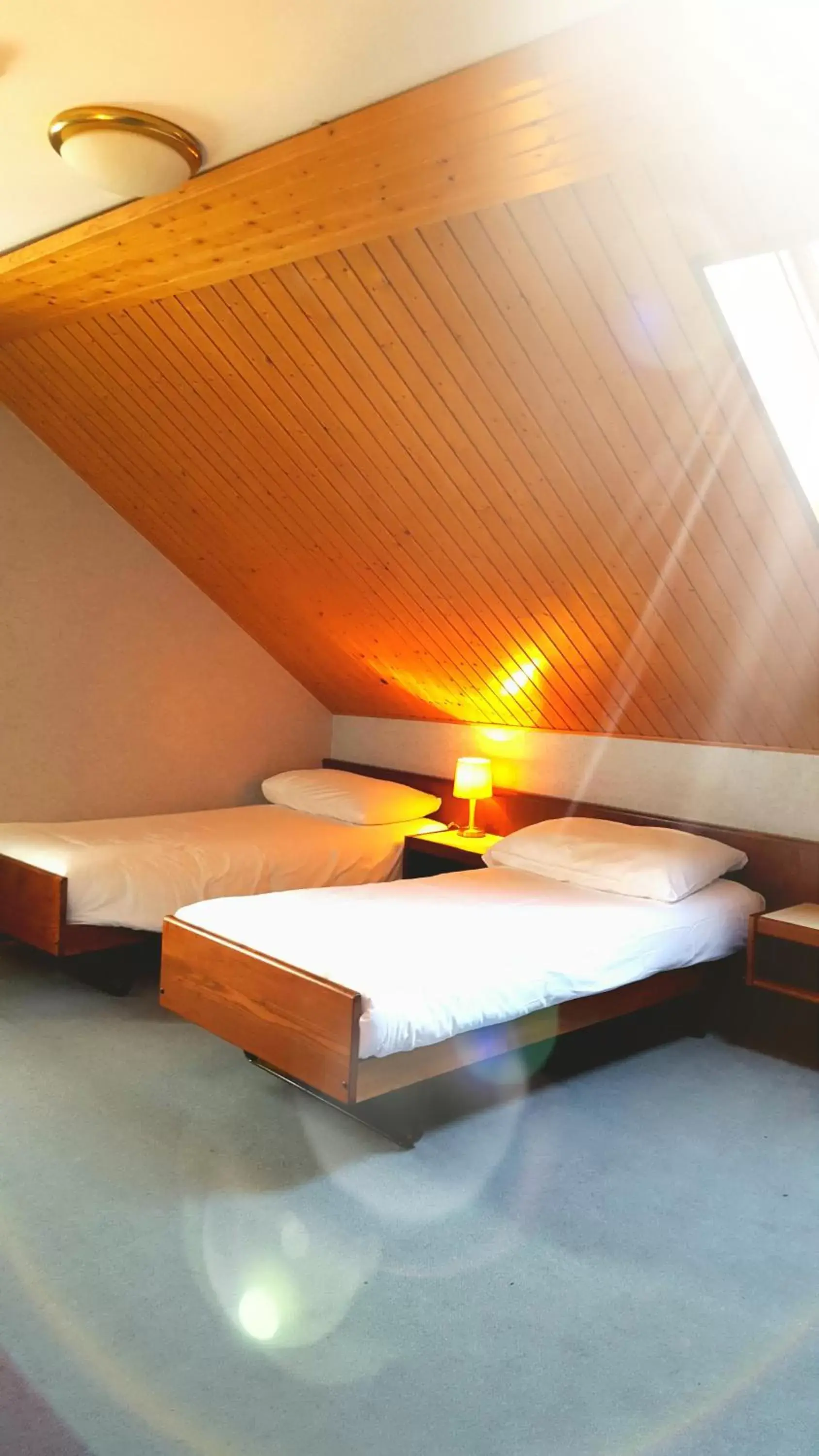 Triple Room in Galion Hôtel & Restaurant - Le Restaurant est ouvert Triple Room in Galion Hôtel & Restaurant - Le Restaurant est ouvert