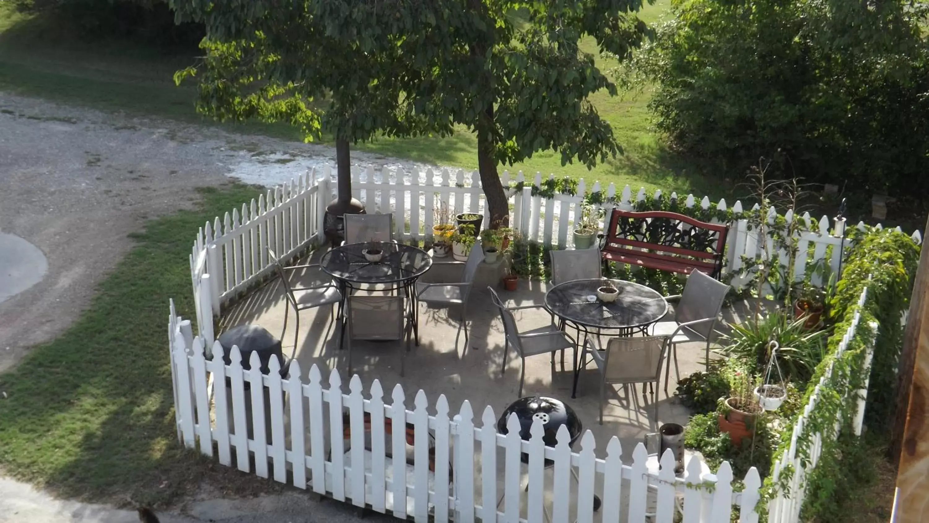 Budget Double Room in Twin Lakes Inn Budget Double Room in Twin Lakes Inn