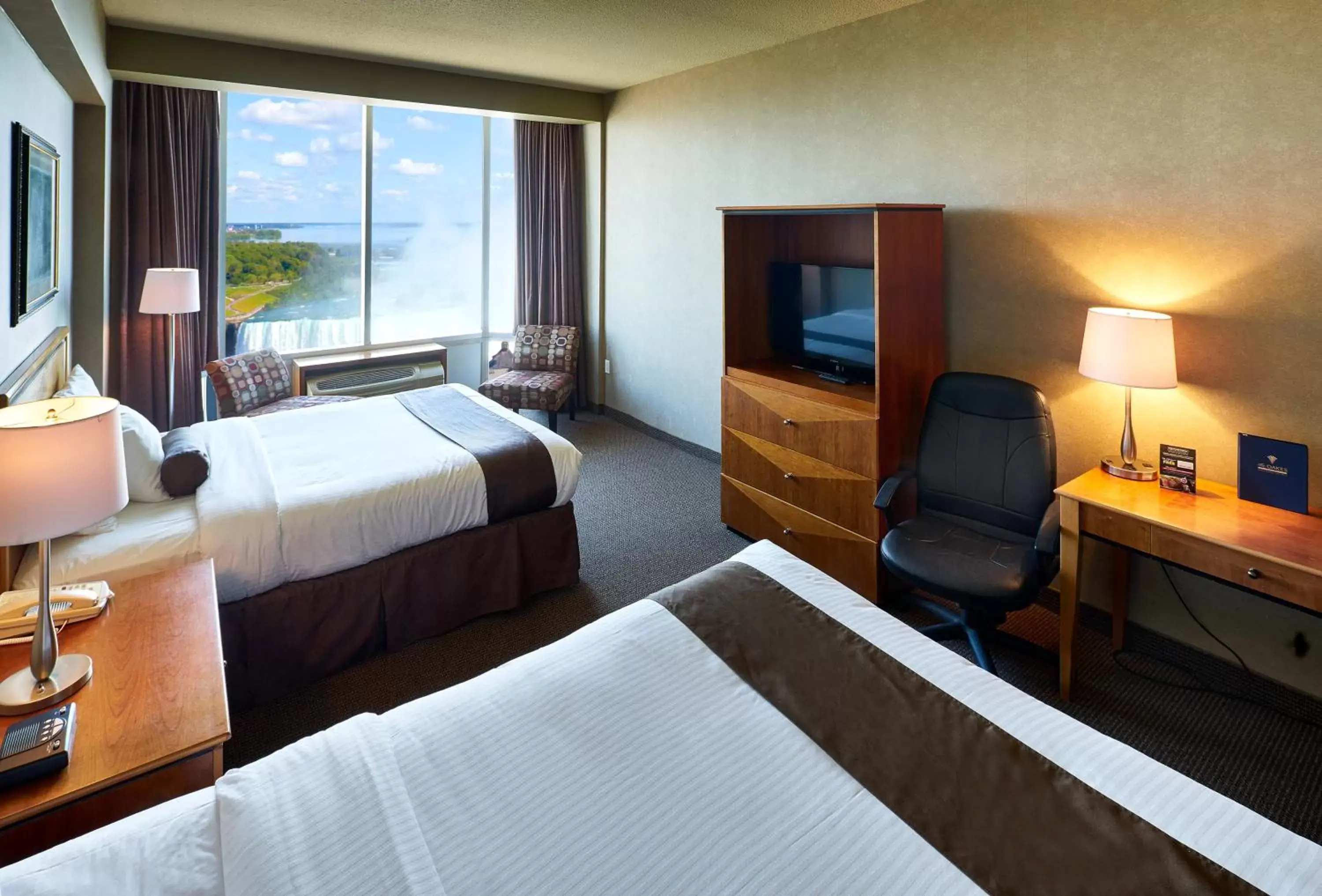 Tower Room Premium Falls View Two Queens in The Oakes Hotel Overlooking the Falls Tower Room Premium Falls View Two Queens in The Oakes Hotel Overlooking the Falls