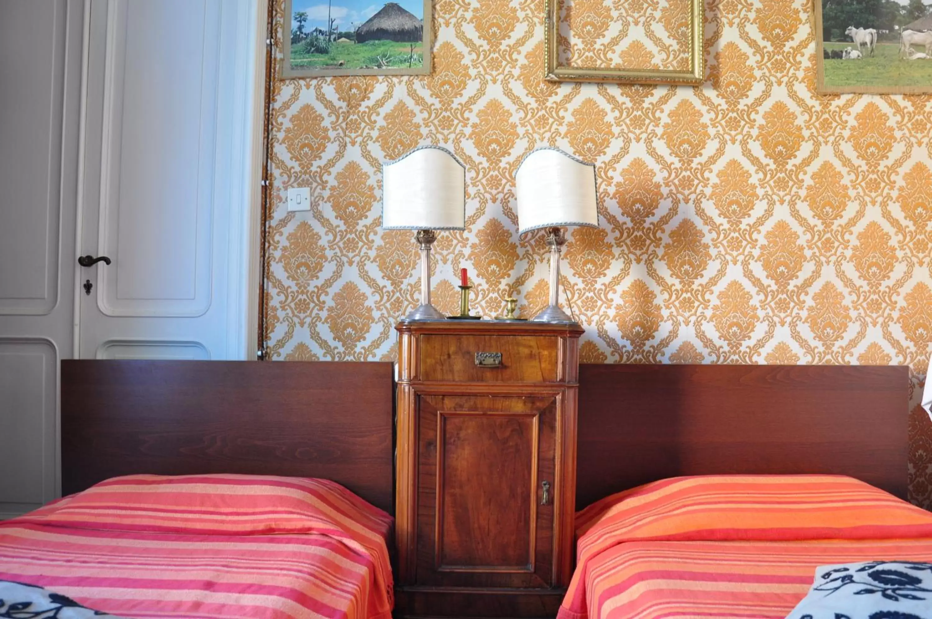 Triple Room with Shared Bathroom in Il Ciottolo Triple Room with Shared Bathroom in Il Ciottolo