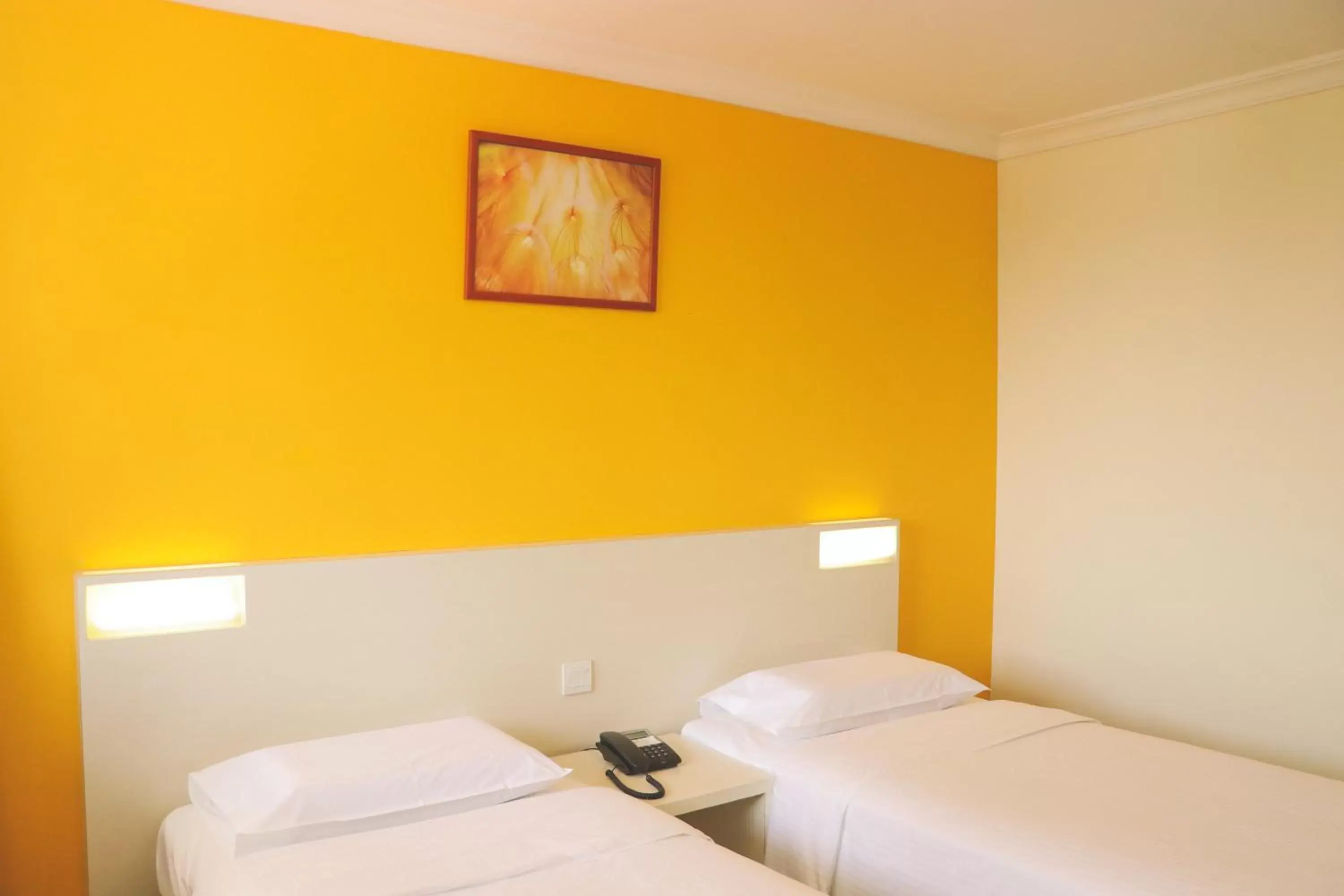 Standard Twin Room in YMCA One Orchard Standard Twin Room in YMCA One Orchard