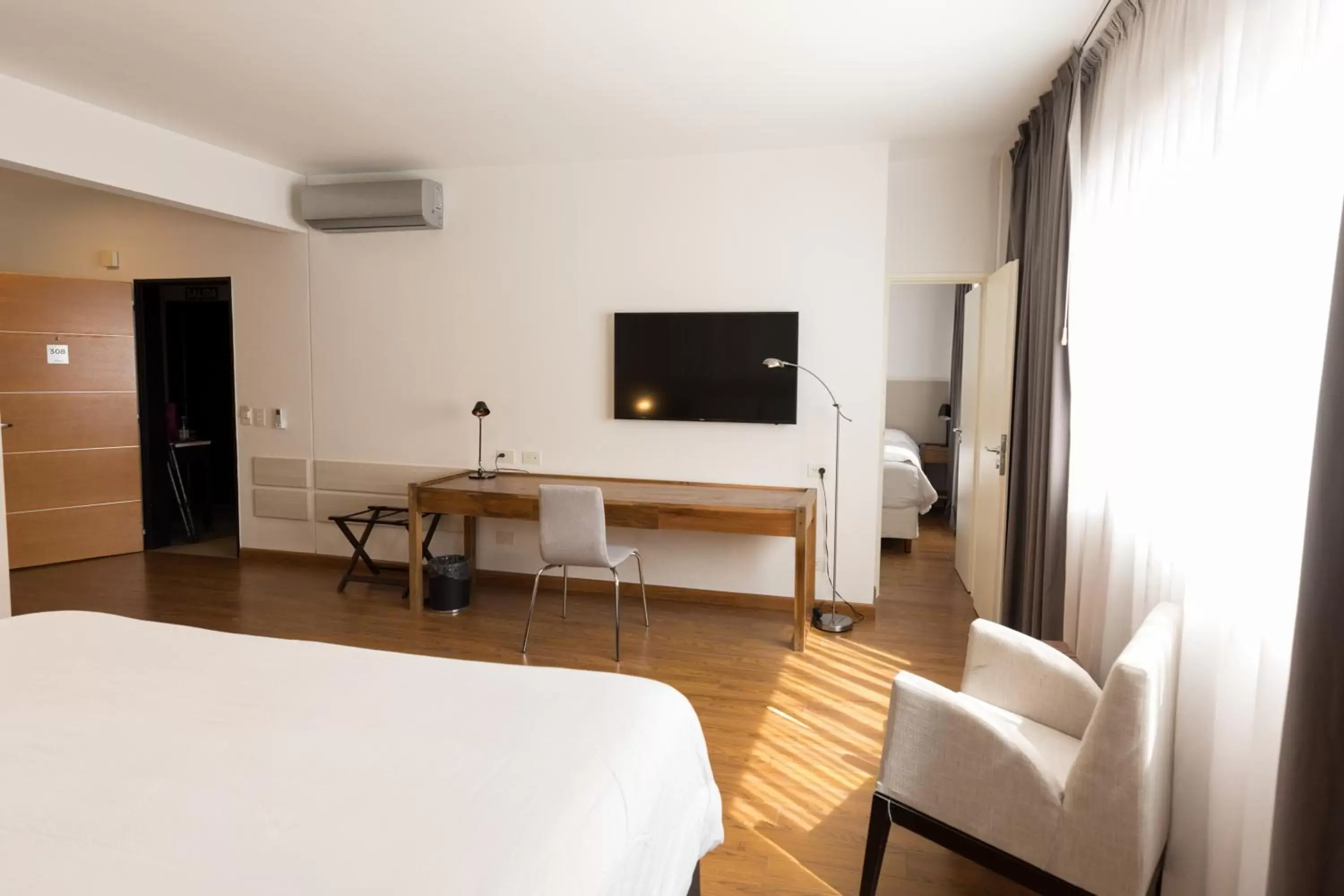 Loft Executive in Be Hollywood! Loft Executive in Be Hollywood!