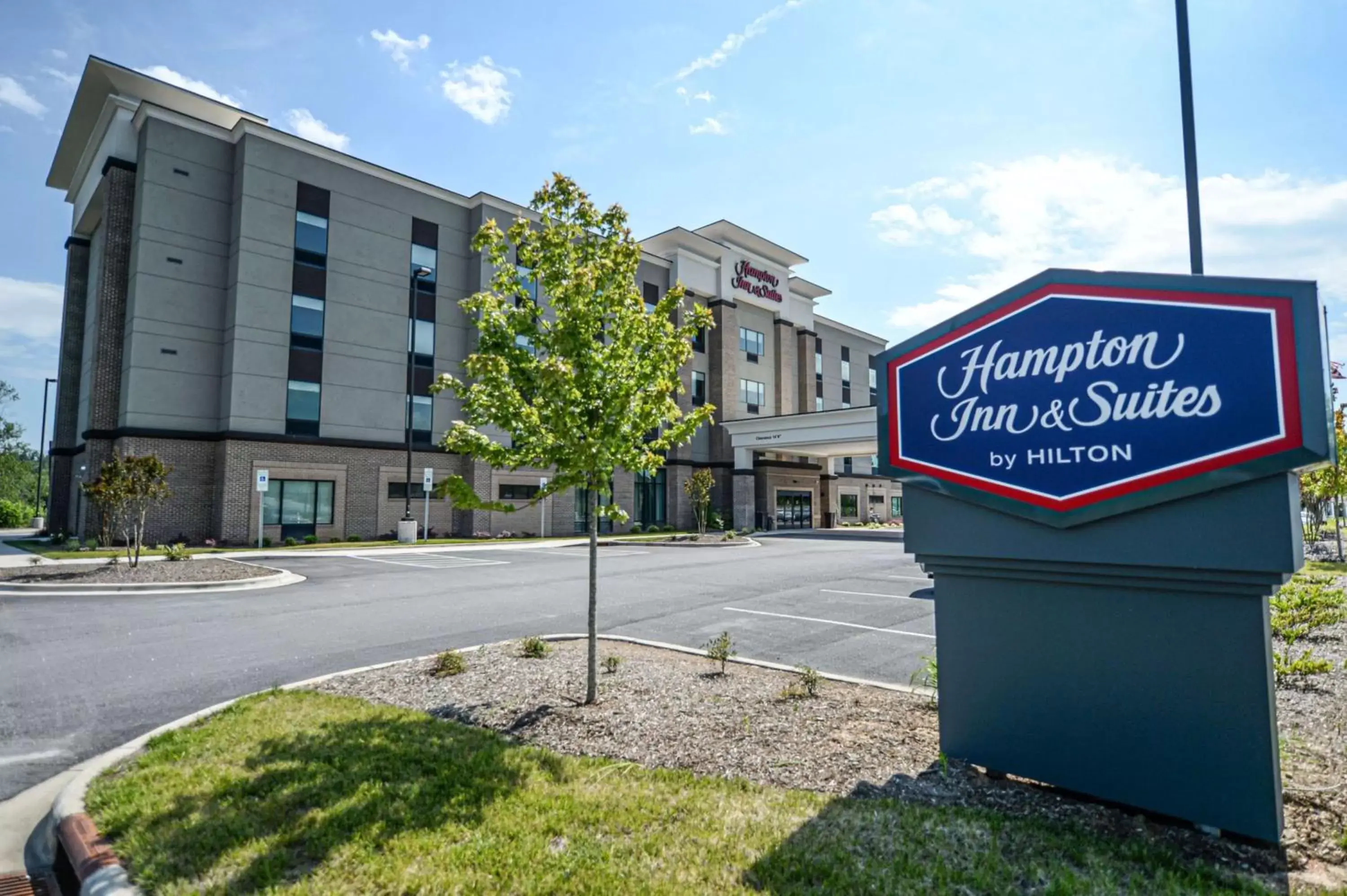 Hampton Inn & Suites Lenoir, NC Hampton Inn & Suites Lenoir, NC