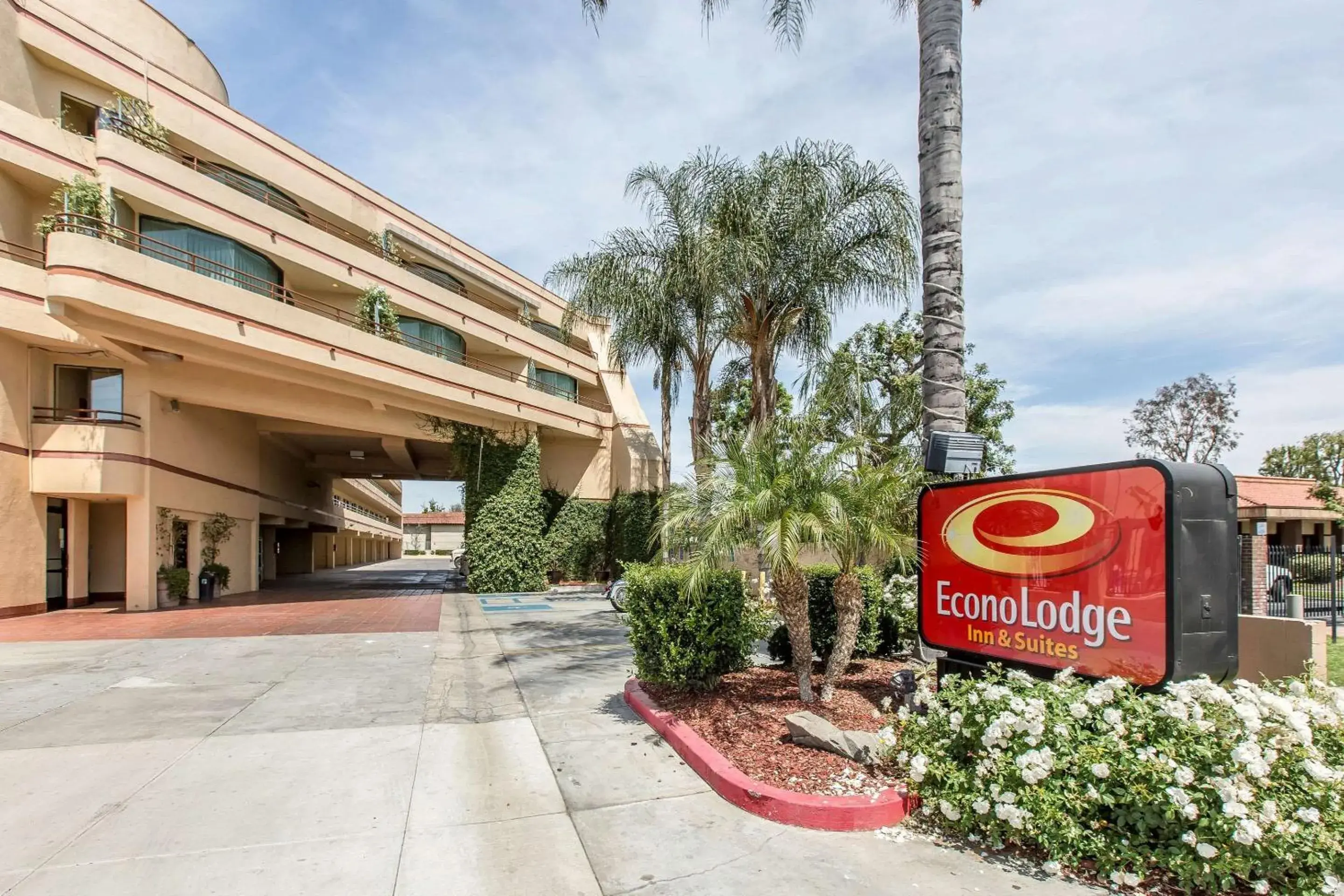 Econo Lodge Inn & Suites Riverside - Corona Econo Lodge Inn & Suites Riverside - Corona