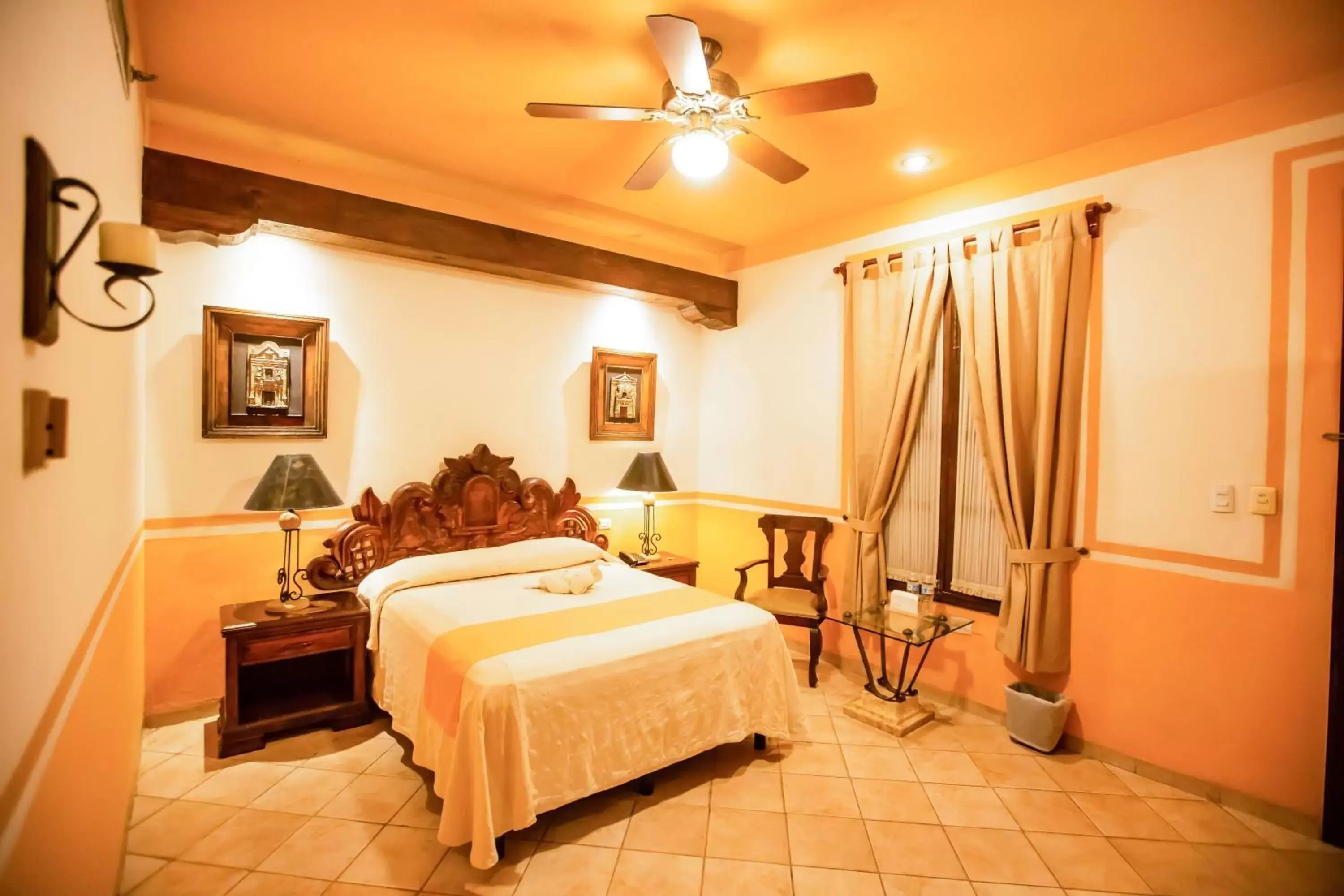 Standard Room with One Queen Bed in Hotel Boutique La Mision De Fray Diego Standard Room with One Queen Bed in Hotel Boutique La Mision De Fray Diego