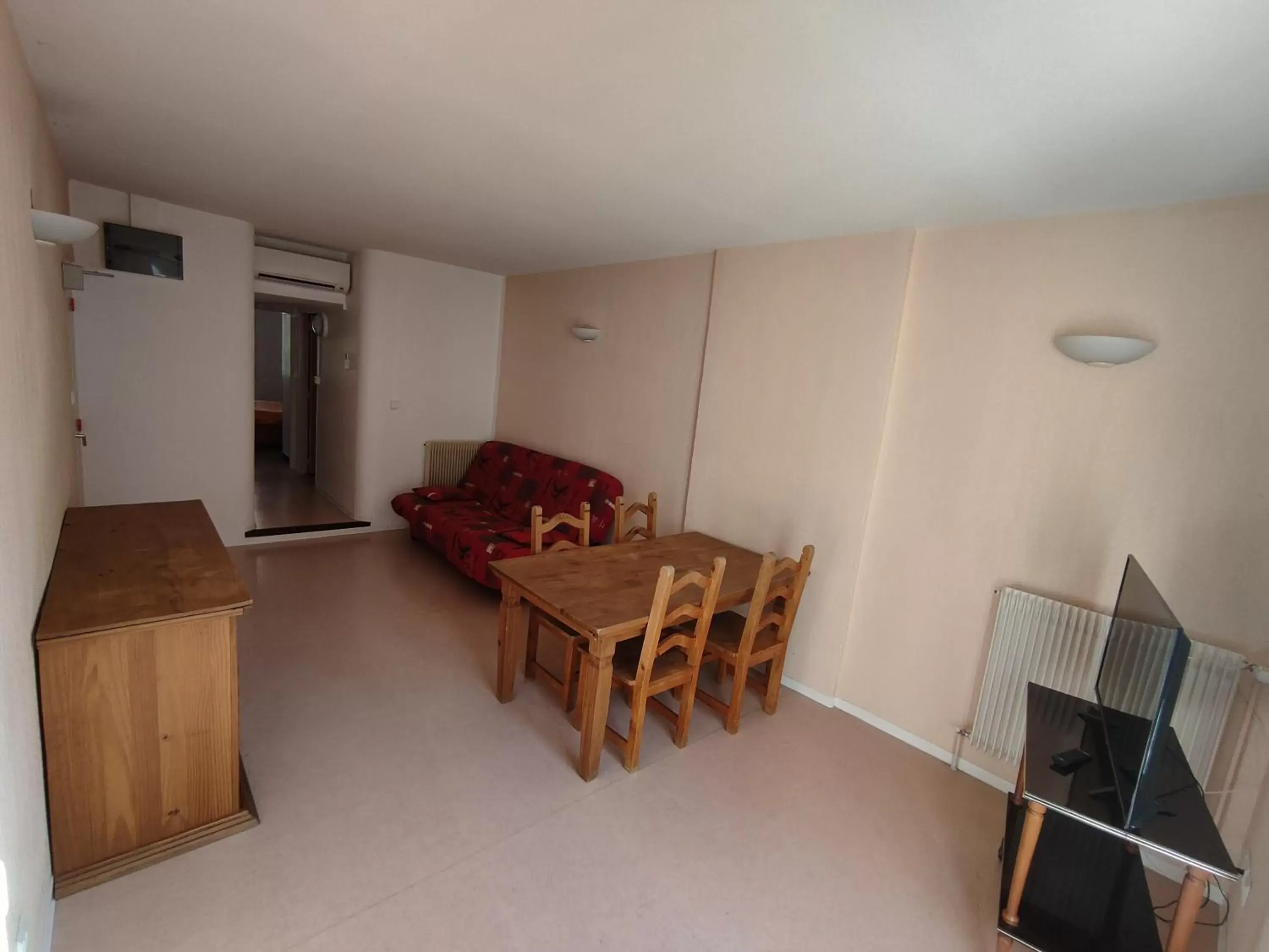 One-Bedroom Apartment in Central Hôtel One-Bedroom Apartment in Central Hôtel