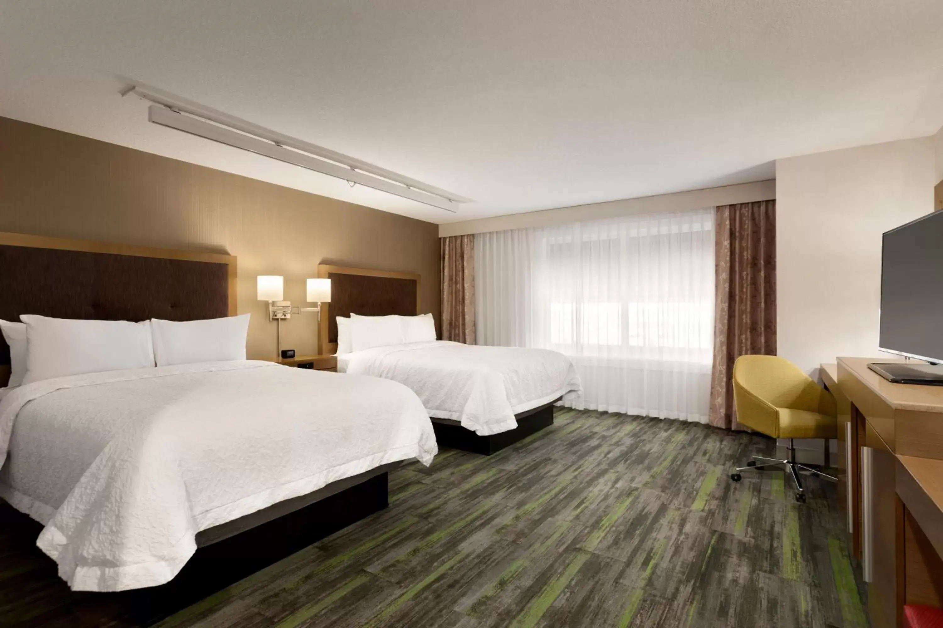 Queen Room with Two Queen Beds - Non-Smoking in Ramada by Wyndham St Paul AB Queen Room with Two Queen Beds - Non-Smoking in Ramada by Wyndham St Paul AB