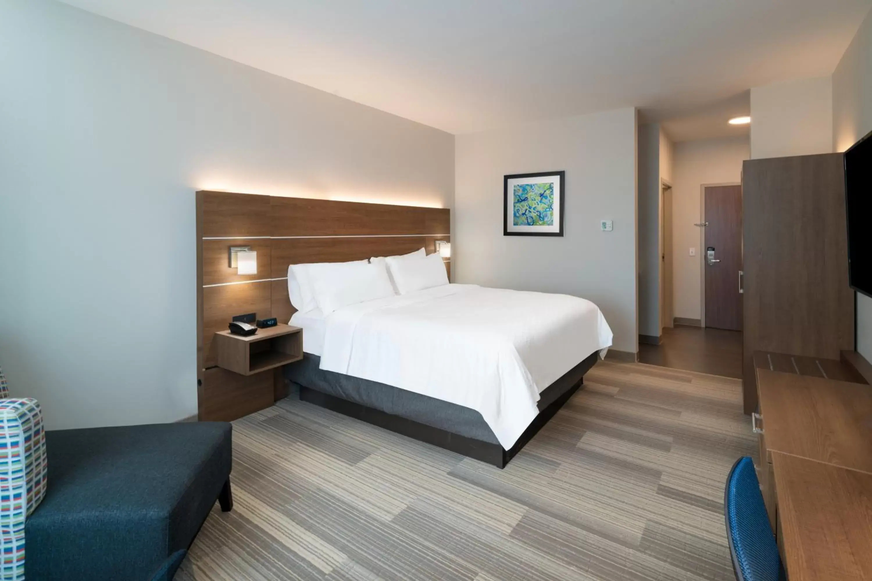 King Room - Hearing Accessible in Holiday Inn Express & Suites - St Peters by IHG King Room - Hearing Accessible in Holiday Inn Express & Suites - St Peters by IHG