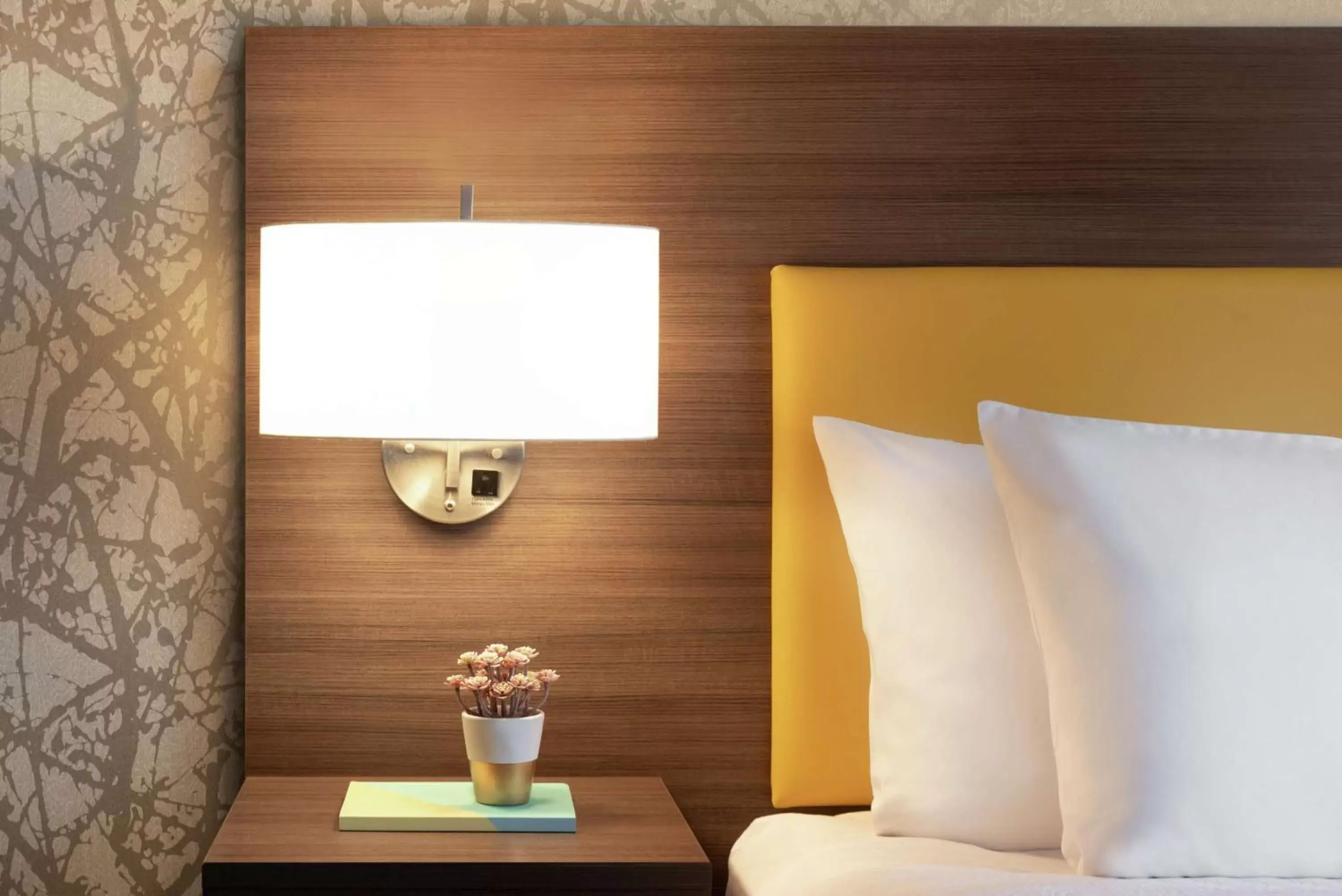 Queen Studio - Non-Smoking in Home2 Suites By Hilton Overland Park, Ks Queen Studio - Non-Smoking in Home2 Suites By Hilton Overland Park, Ks