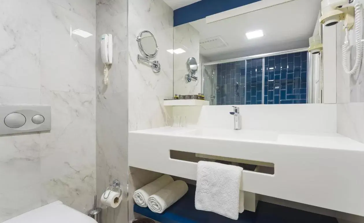 Family Room with Sea View in Hotel Terrace Beach Resort All Inclusive Family Room with Sea View in Hotel Terrace Beach Resort All Inclusive