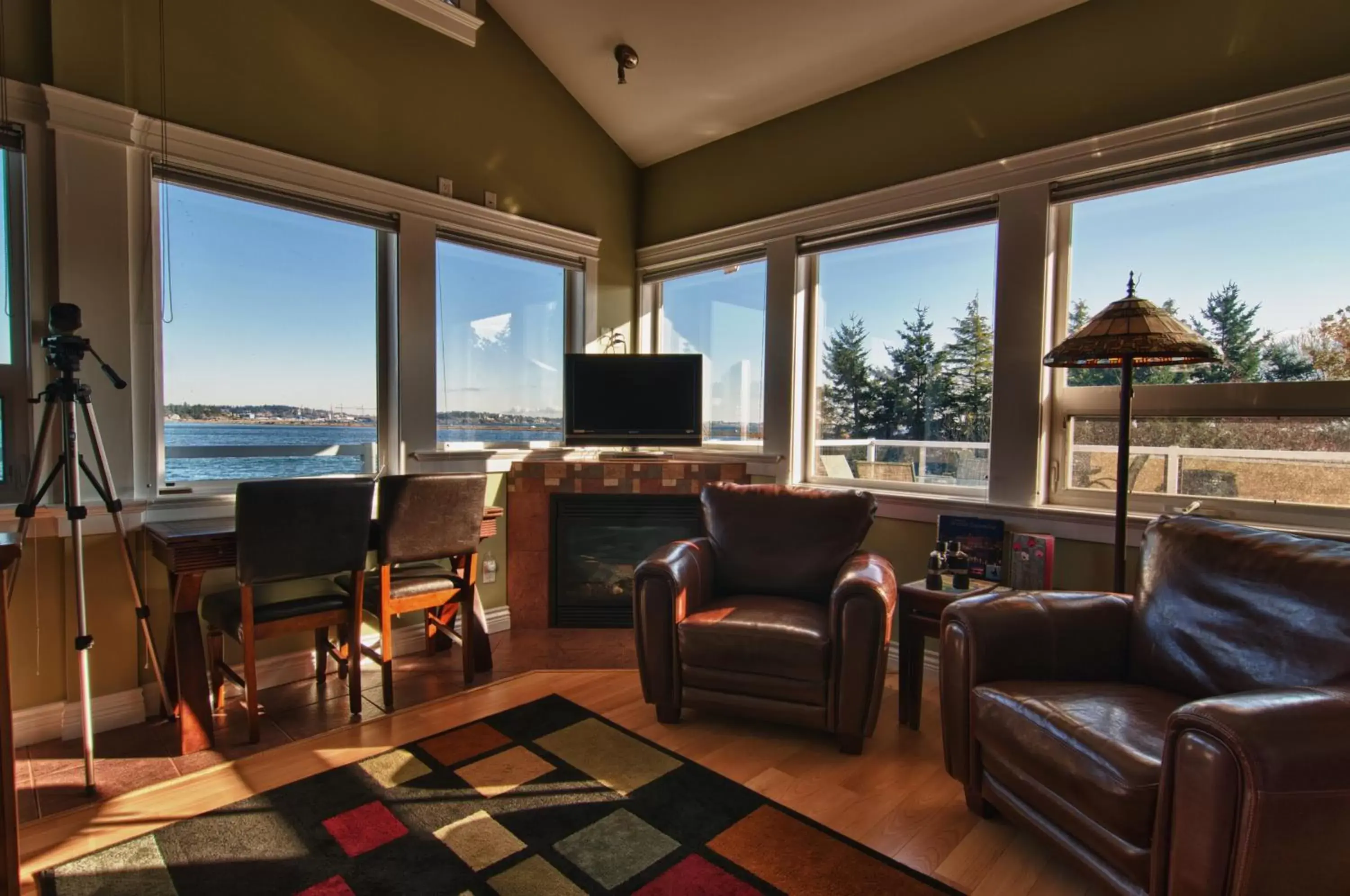 Honeymoon Ocean Lagoon Condo Suite in Birds of a Feather Ocean Lagoon Victoria Condos Honeymoon Ocean Lagoon Condo Suite in Birds of a Feather Ocean Lagoon Victoria Condos