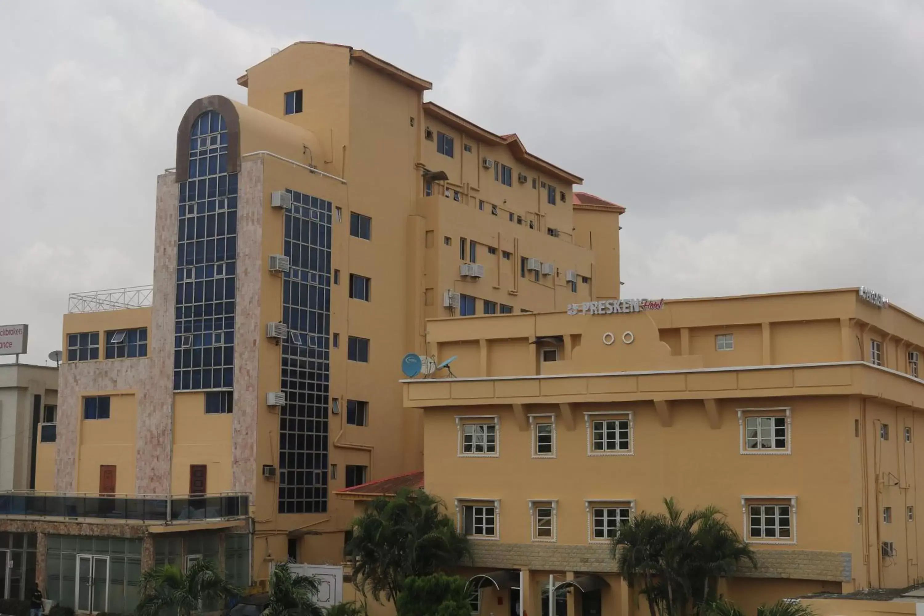 Presken Hotel (Awolowo way) Presken Hotel (Awolowo way)