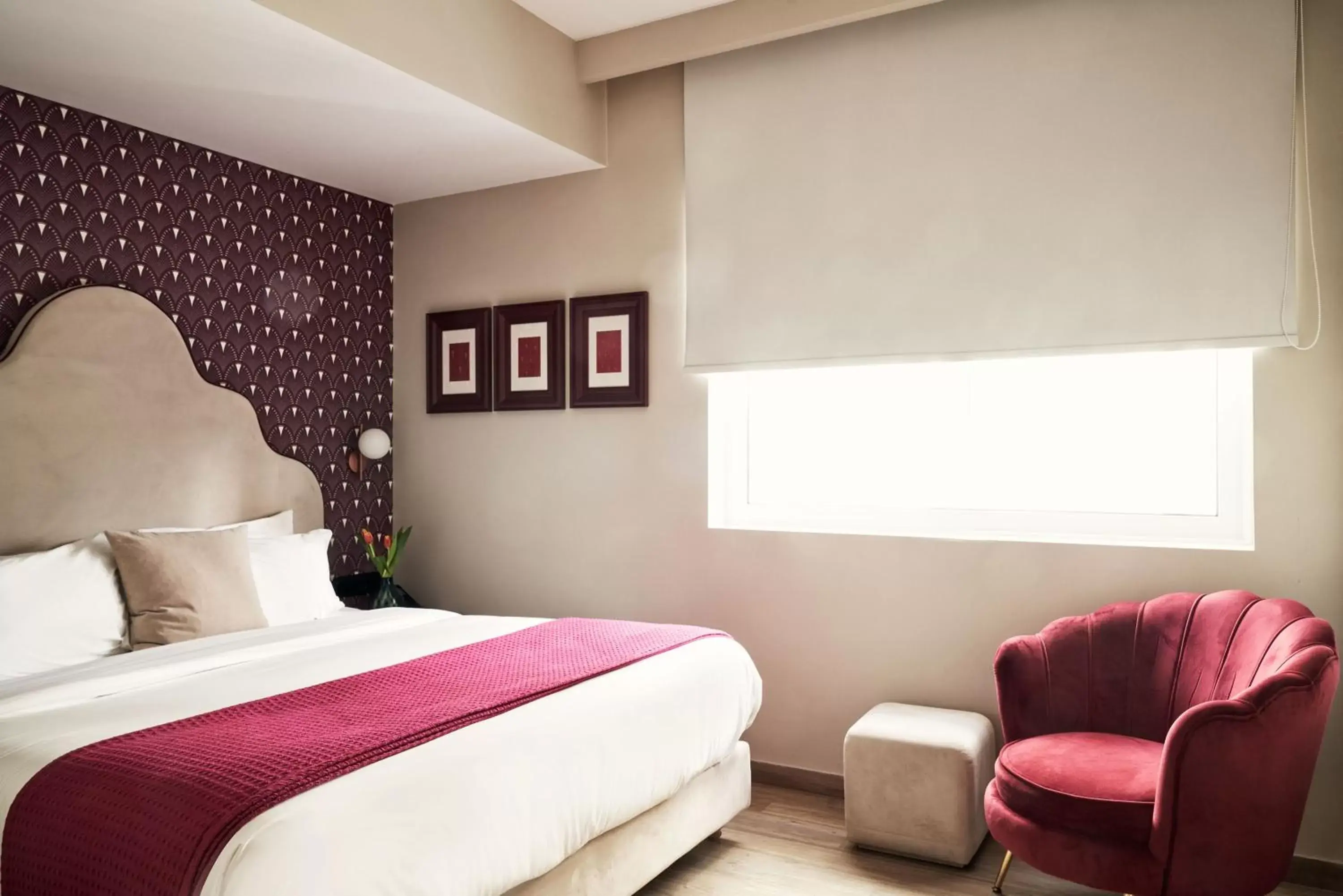 Standard Double Room in Athens4 Standard Double Room in Athens4