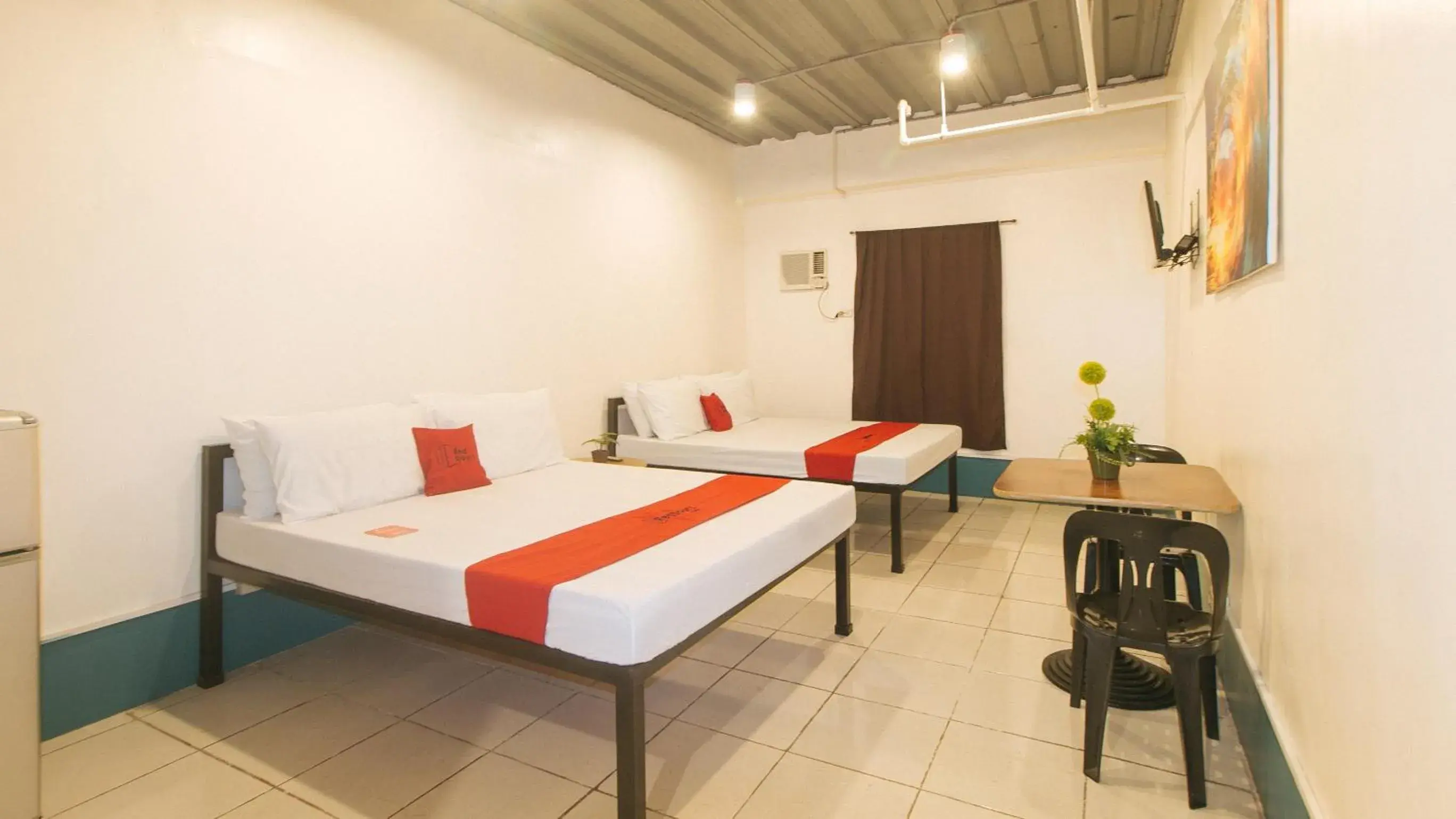 Suite in RedDoorz at Crowne One Condo Suite in RedDoorz at Crowne One Condo