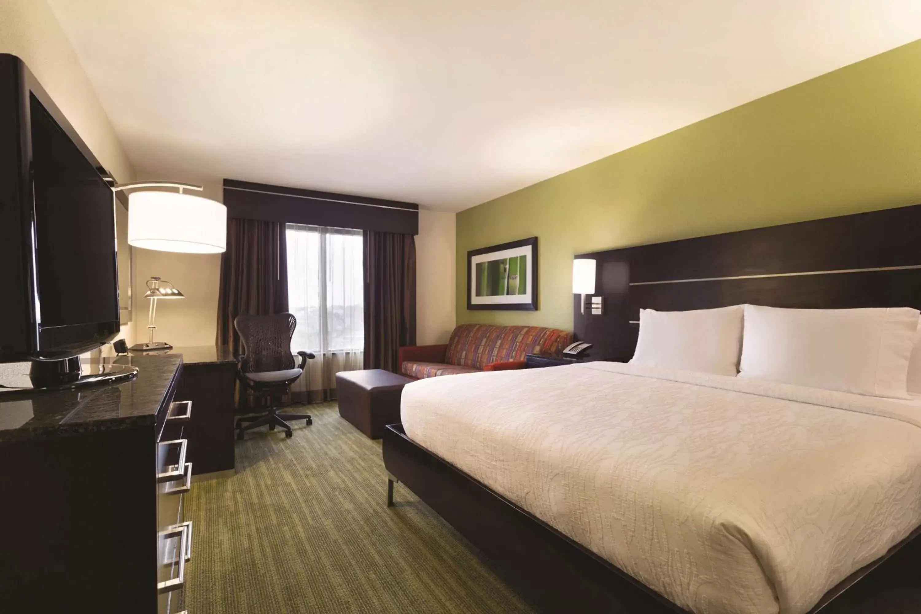 King Evolution Room w Sofa Bed in Hilton Garden Inn Houston Northwest King Evolution Room w Sofa Bed in Hilton Garden Inn Houston Northwest