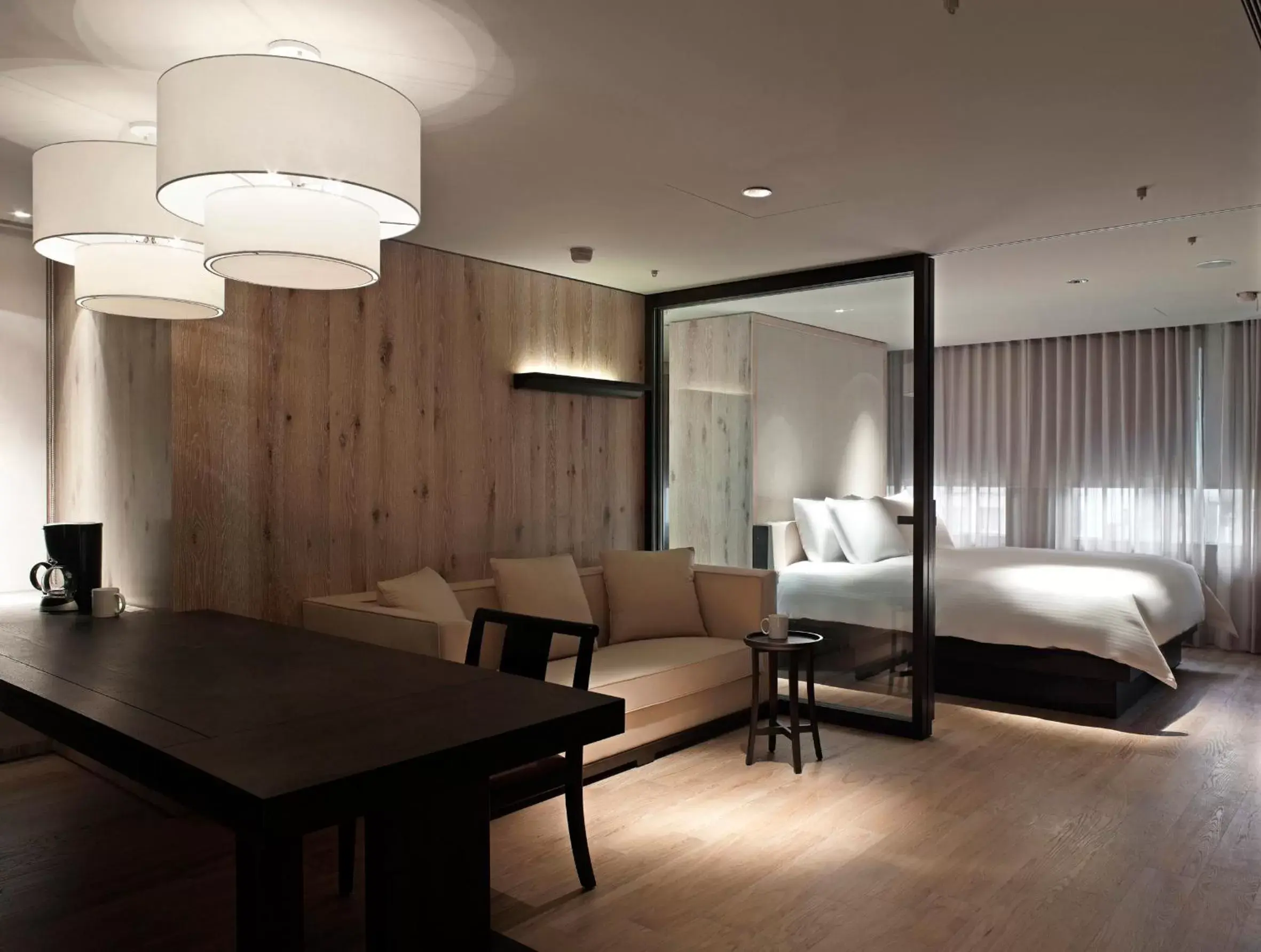 Royal One-Bedroom Apartment in Gloria Residence Royal One-Bedroom Apartment in Gloria Residence