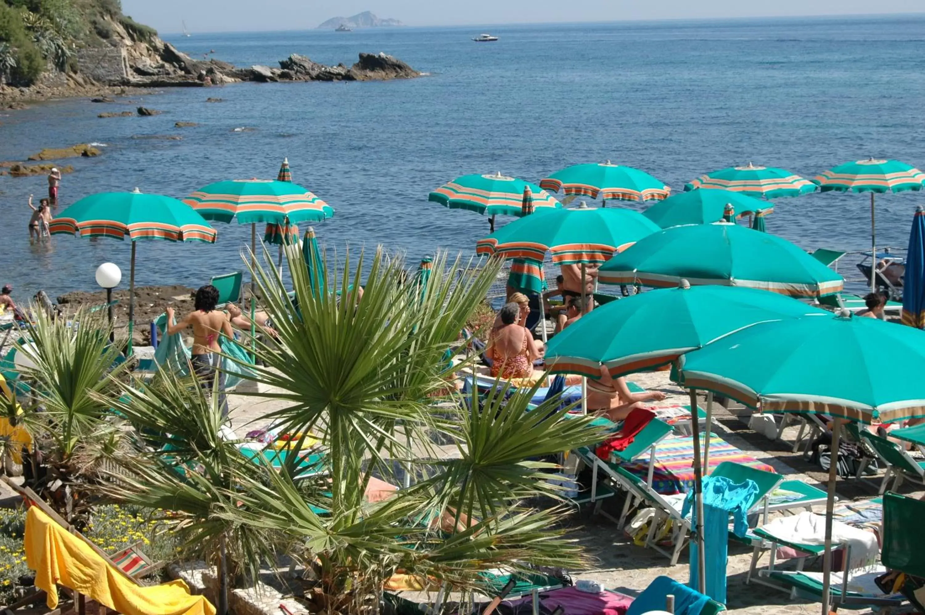 Quadruple Room in Hotel Esperia Quadruple Room in Hotel Esperia