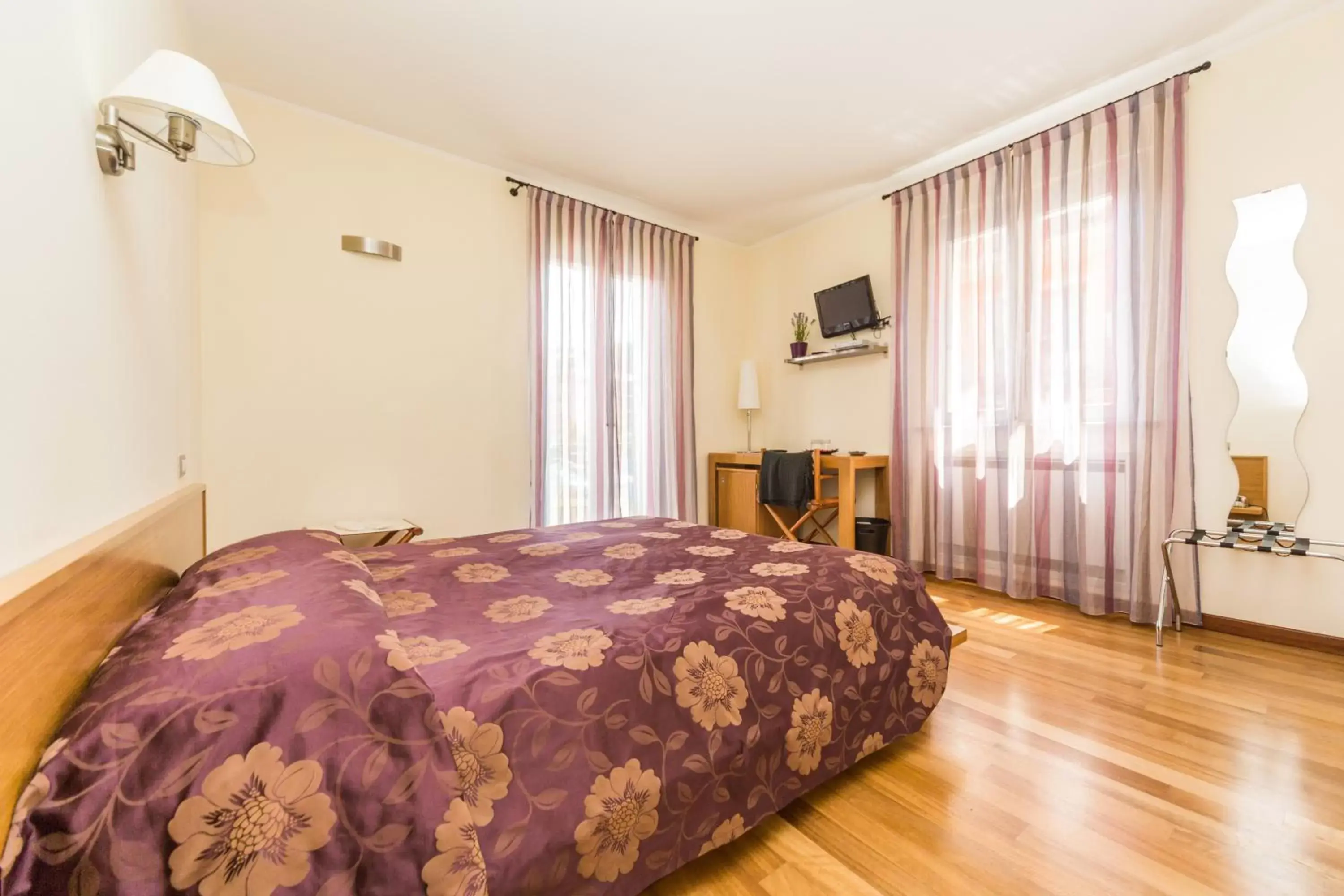 Double Room - single occupancy in Oasi Hotel Double Room - single occupancy in Oasi Hotel