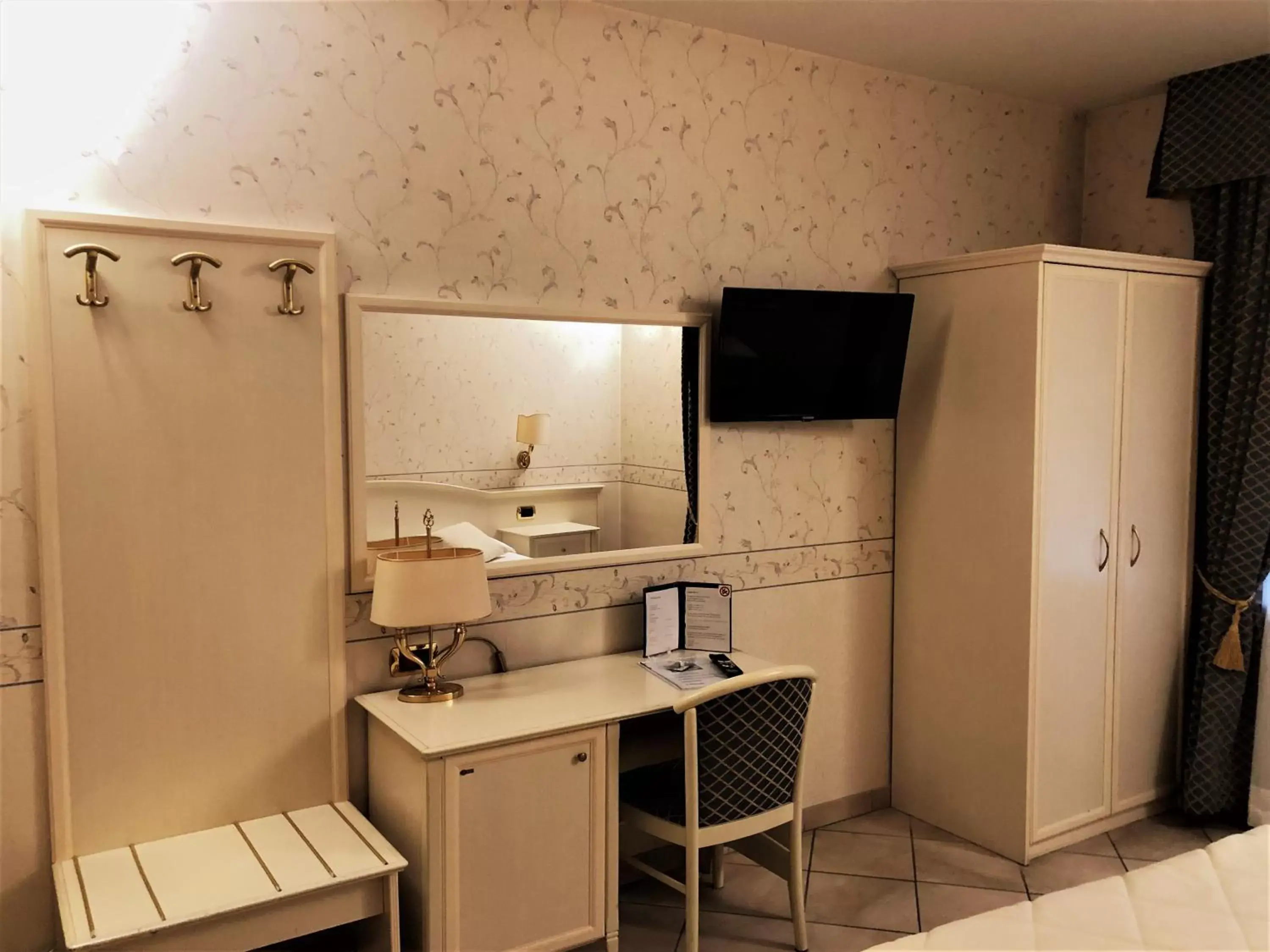 Deluxe Room in Hotel La Noce Deluxe Room in Hotel La Noce