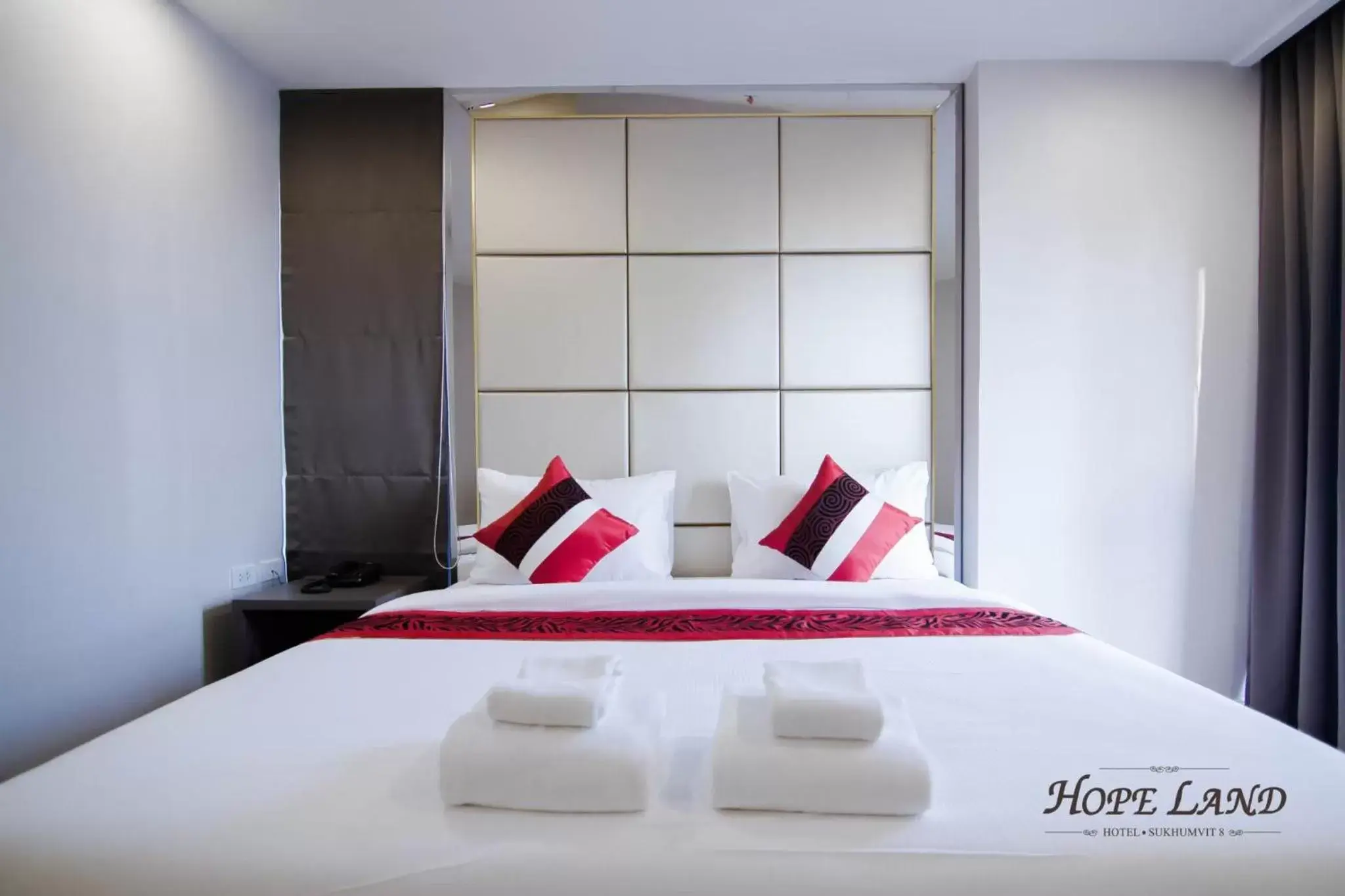 Family Suite in Hope Land Hotel Sukhumvit 8 Family Suite in Hope Land Hotel Sukhumvit 8