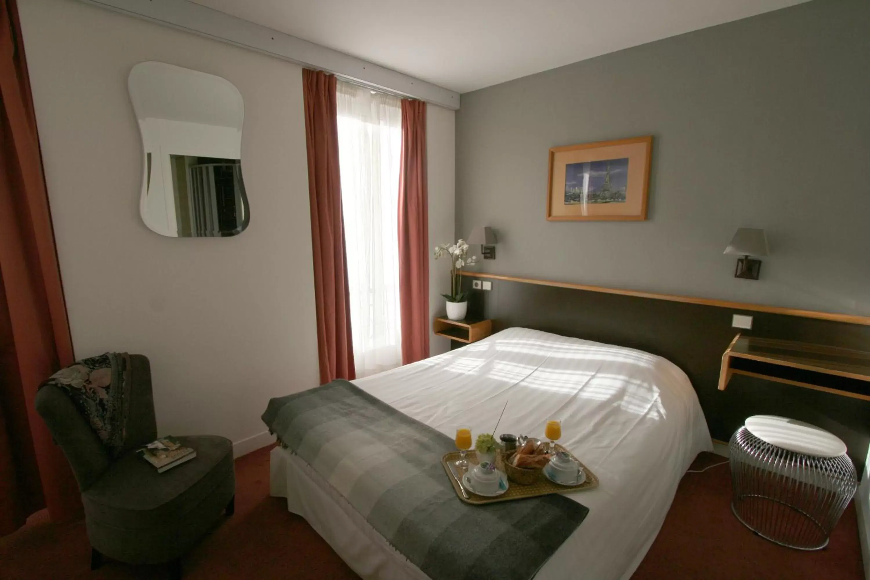 Double or Twin Room in Denfert-Montparnasse Double or Twin Room in Denfert-Montparnasse