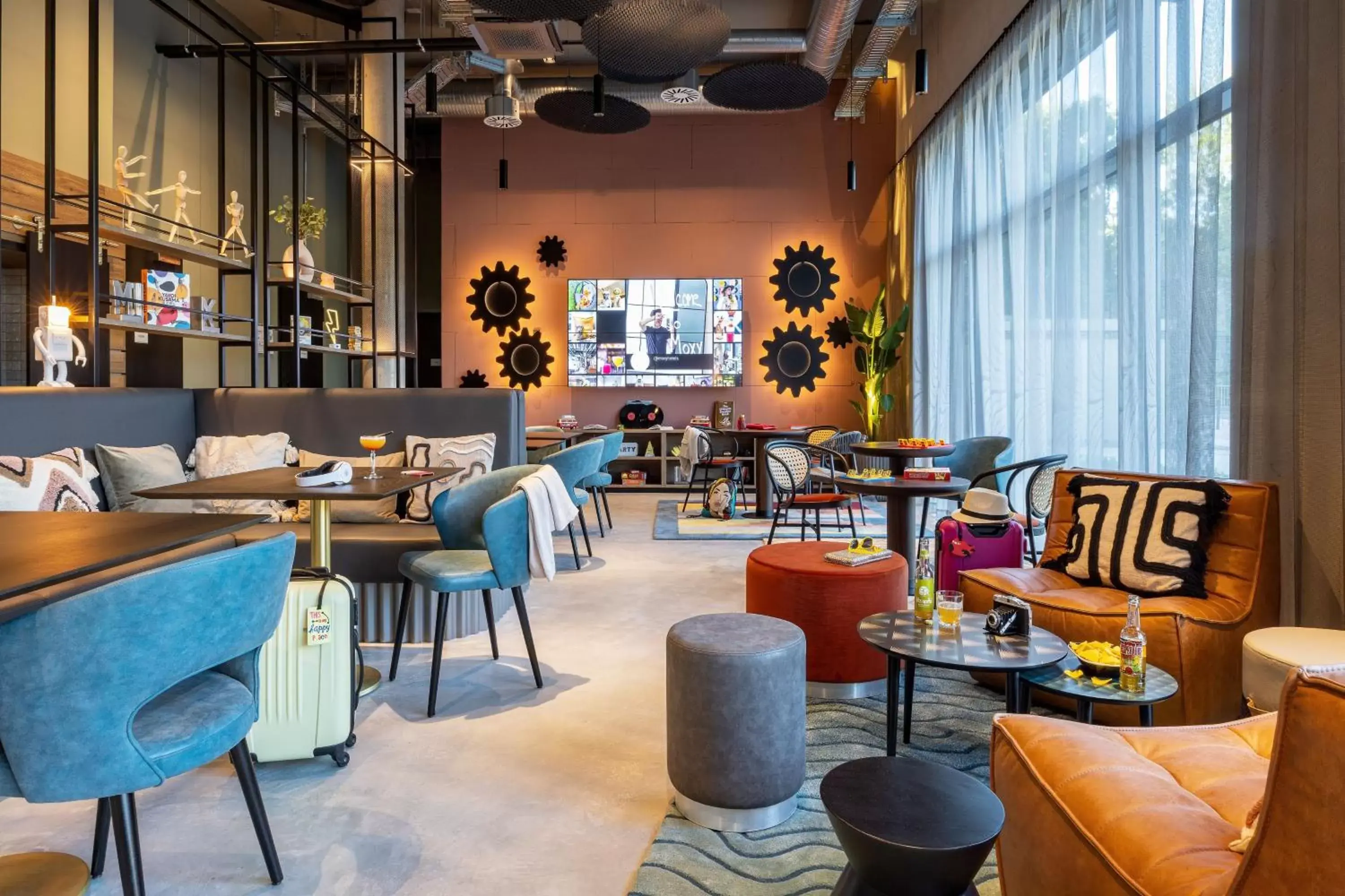 Moxy Simmern Moxy Simmern