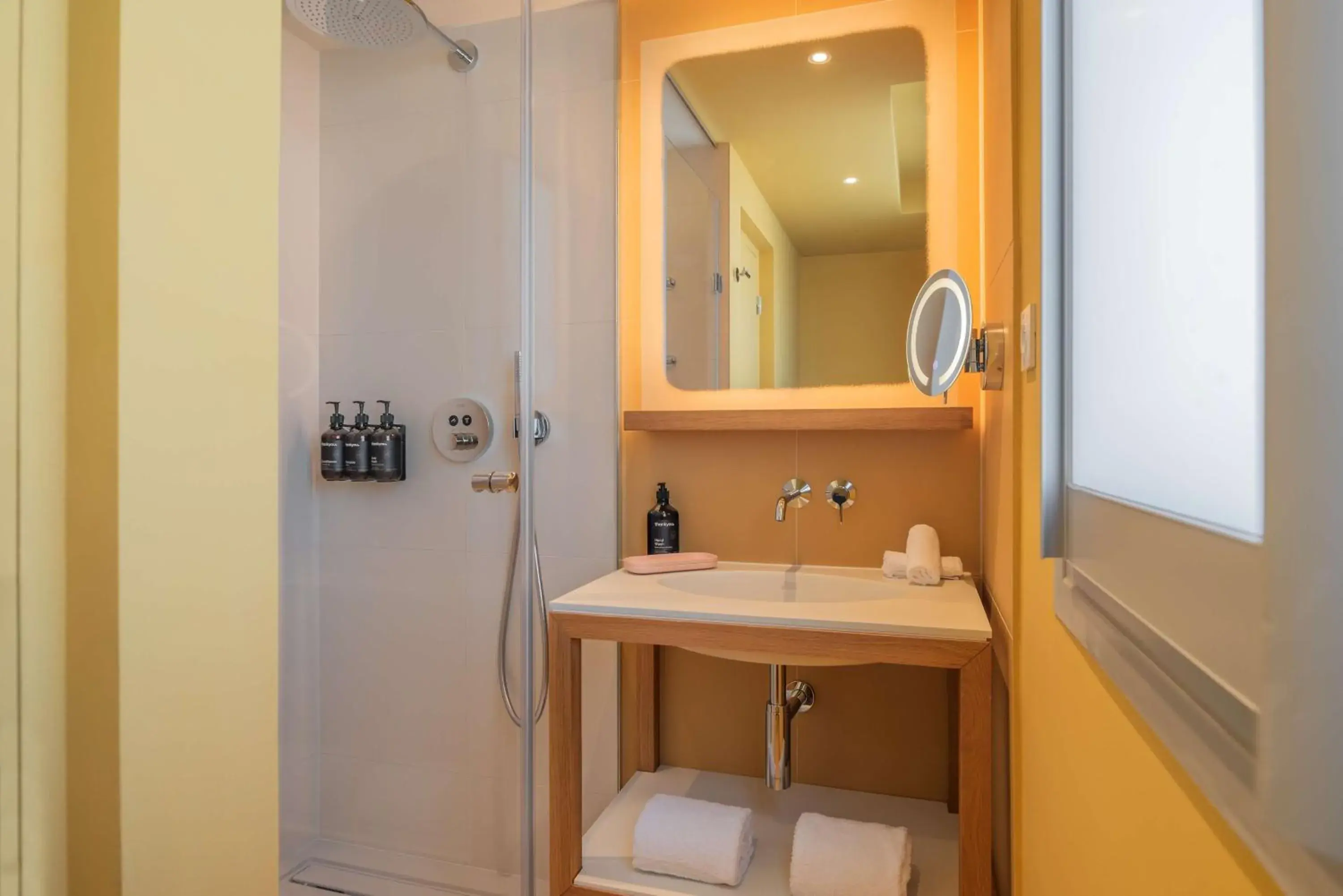 Premium King Room with Partial Sea View in Canopy by Hilton Cannes Premium King Room with Partial Sea View in Canopy by Hilton Cannes