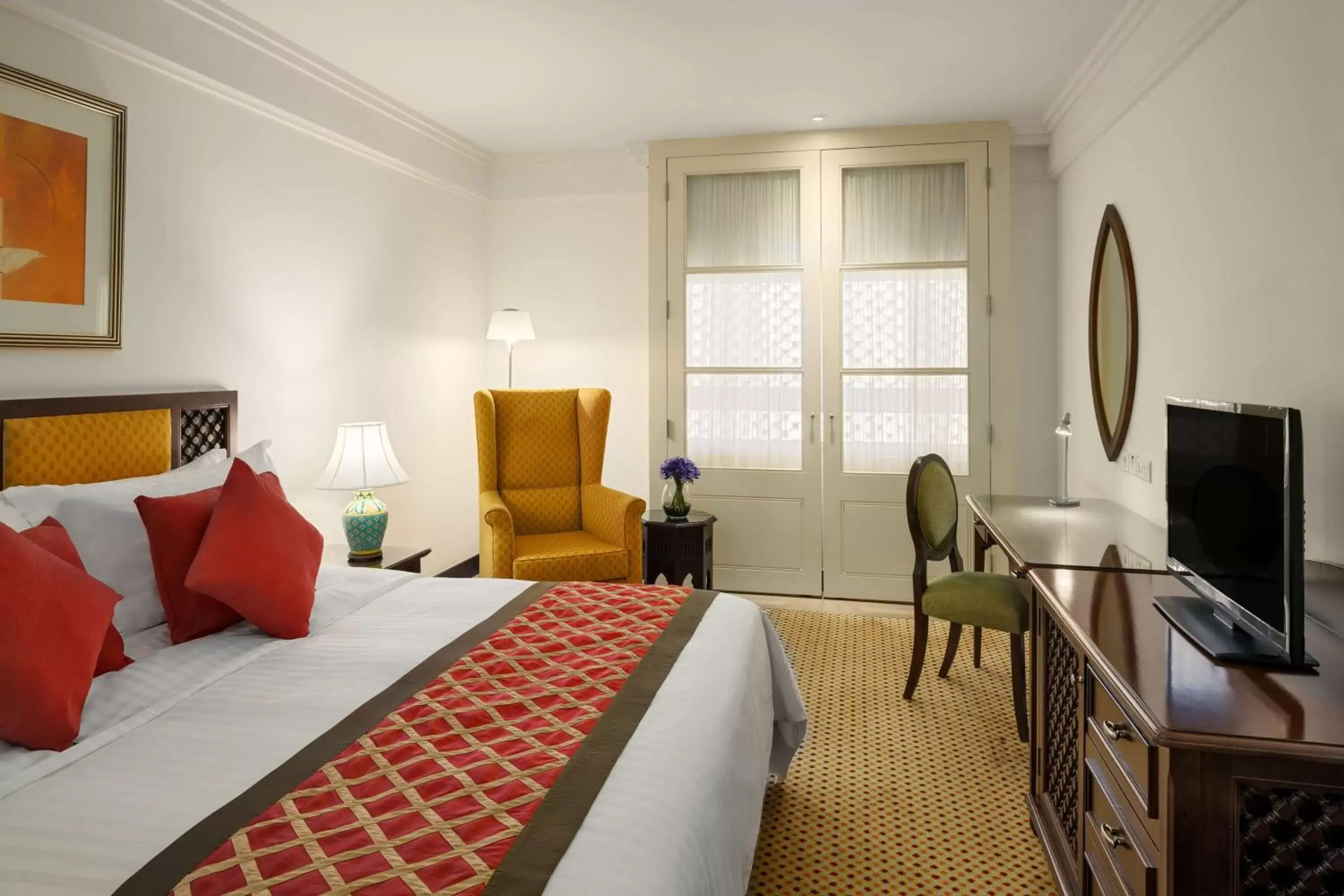 Junior Suite - Lounge Access in Radisson Blu Hotel, Riyadh Junior Suite - Lounge Access in Radisson Blu Hotel, Riyadh