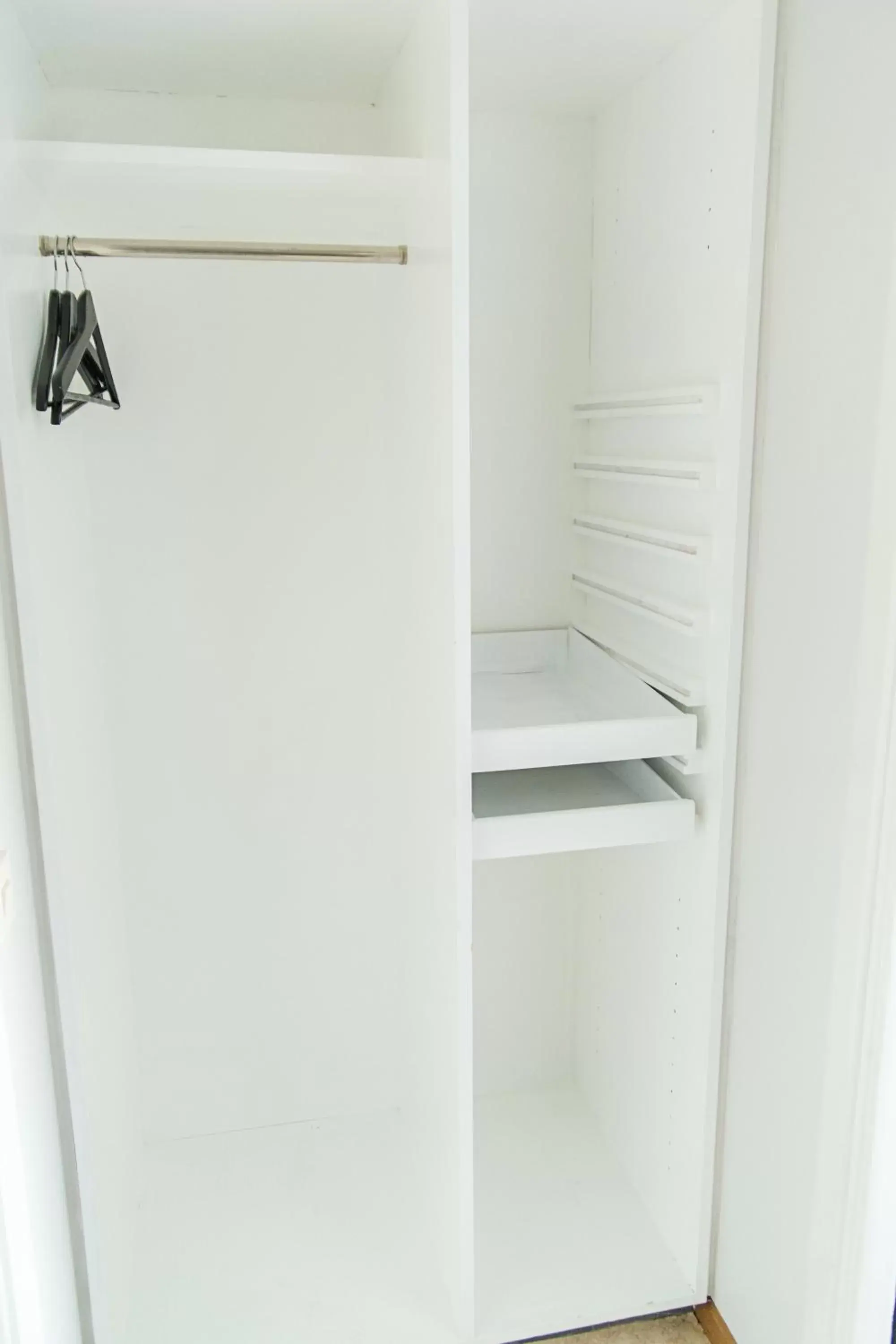 Economy Twin Room with Shared Bathroom in SPiS Hotel & Hostel Economy Twin Room with Shared Bathroom in SPiS Hotel & Hostel