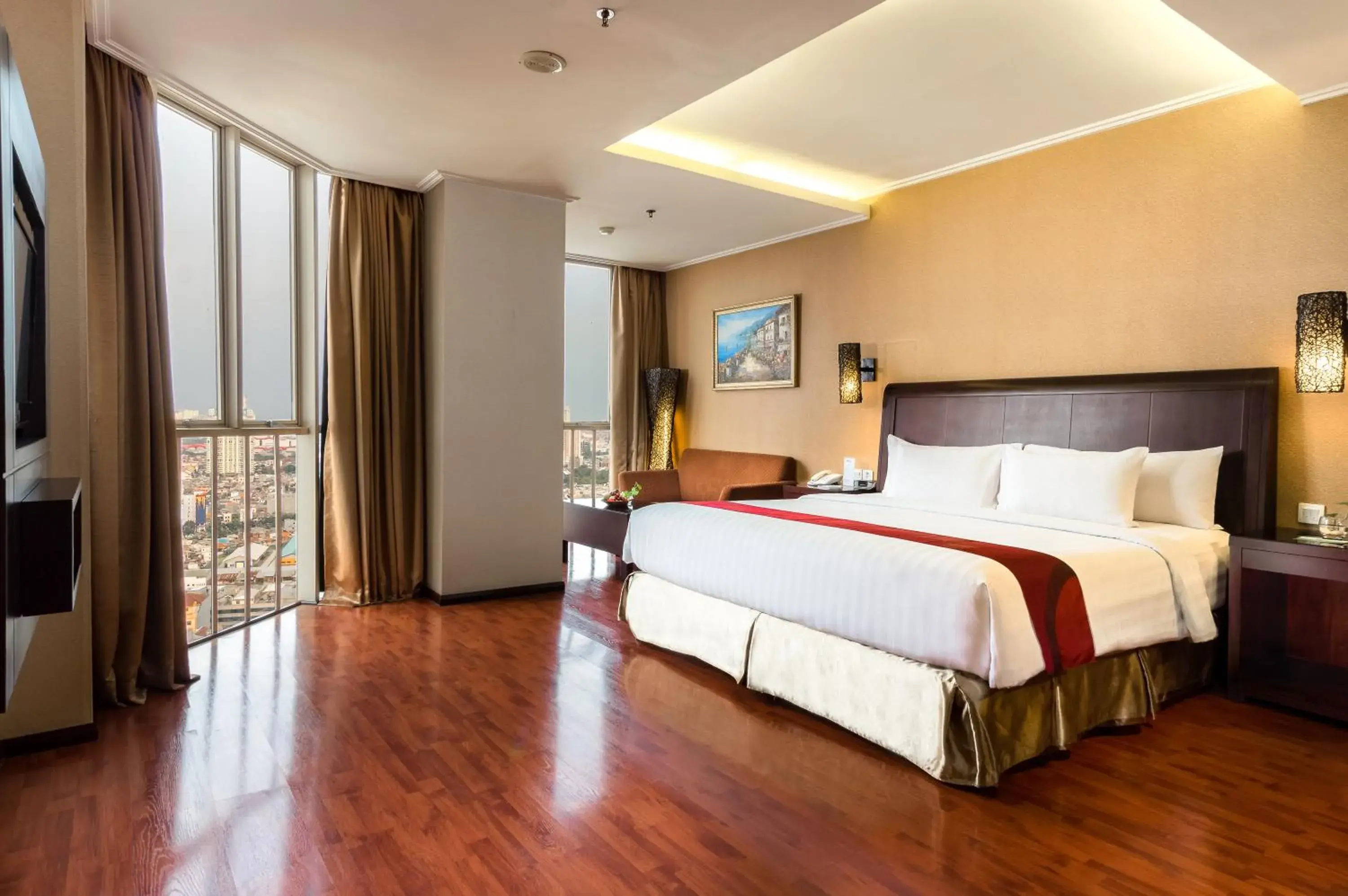Executive King Room with City View - Non-Smoking in Best Western Mangga Dua Hotel & Residence Executive King Room with City View - Non-Smoking in Best Western Mangga Dua Hotel & Residence