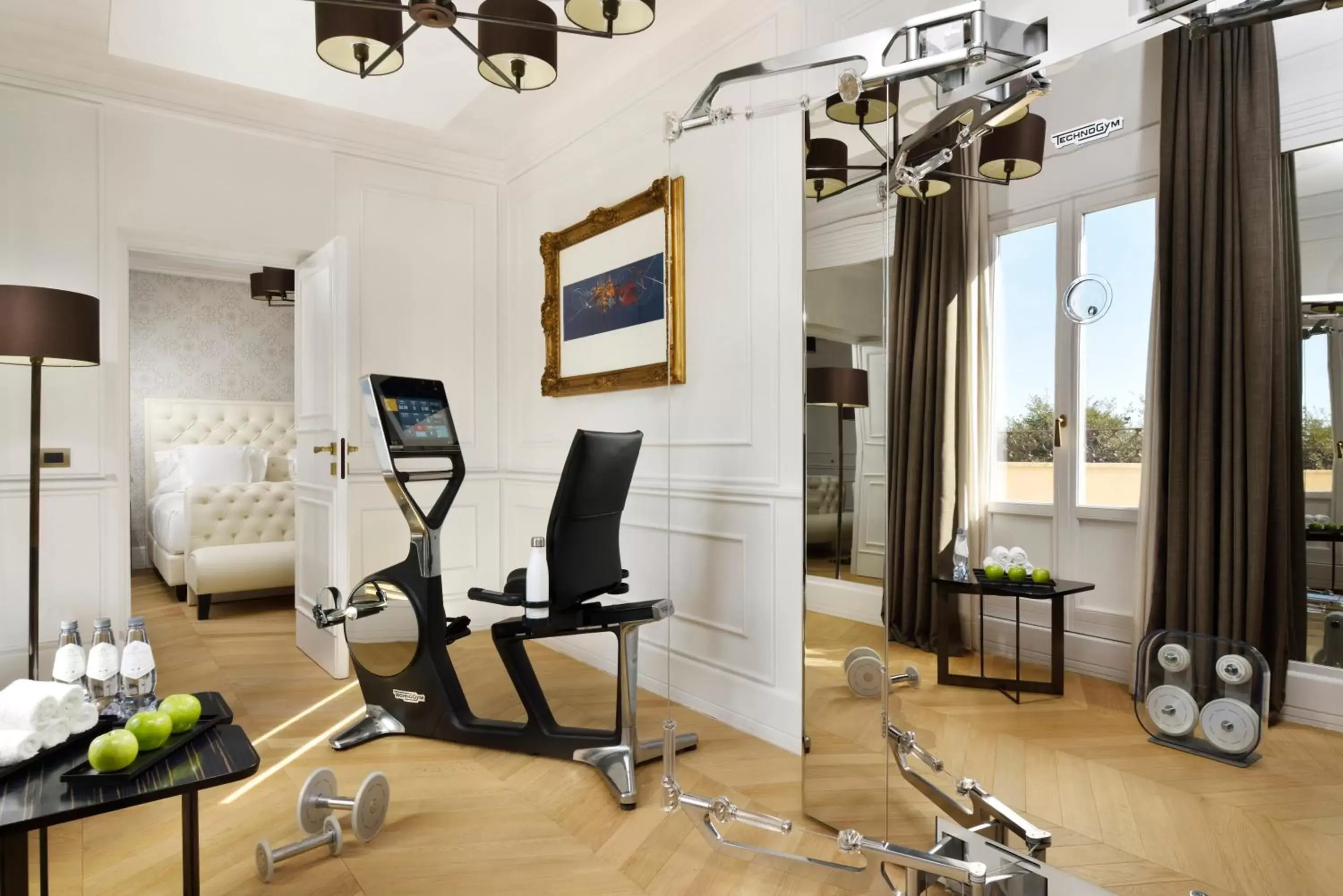 Penthouse Fitness Suite in Hotel Splendide Royal - The Leading Hotels of the World Penthouse Fitness Suite in Hotel Splendide Royal - The Leading Hotels of the World