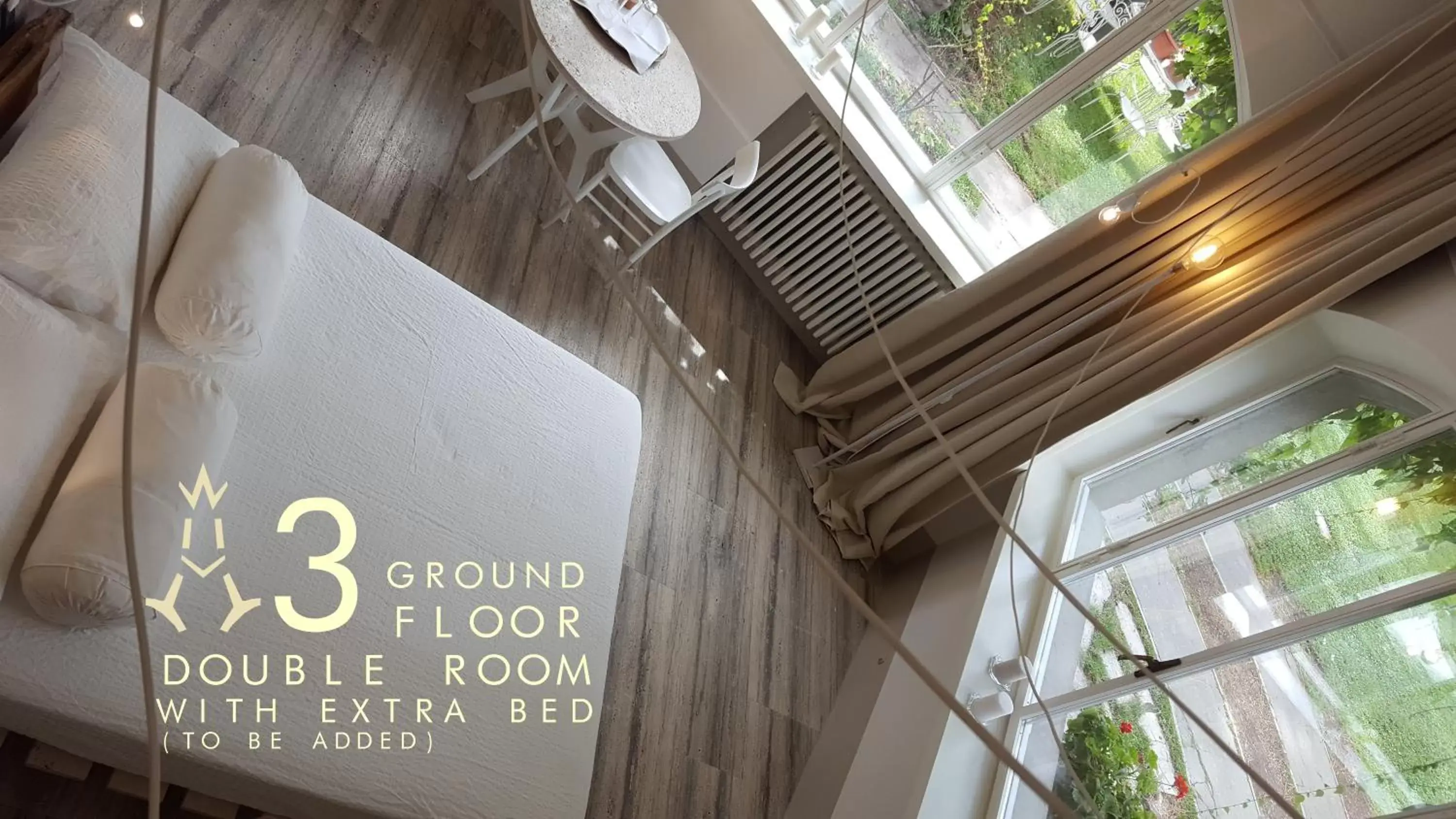 Double Room with Extra Bed in B&B A Piazza del Gesù Double Room with Extra Bed in B&B A Piazza del Gesù