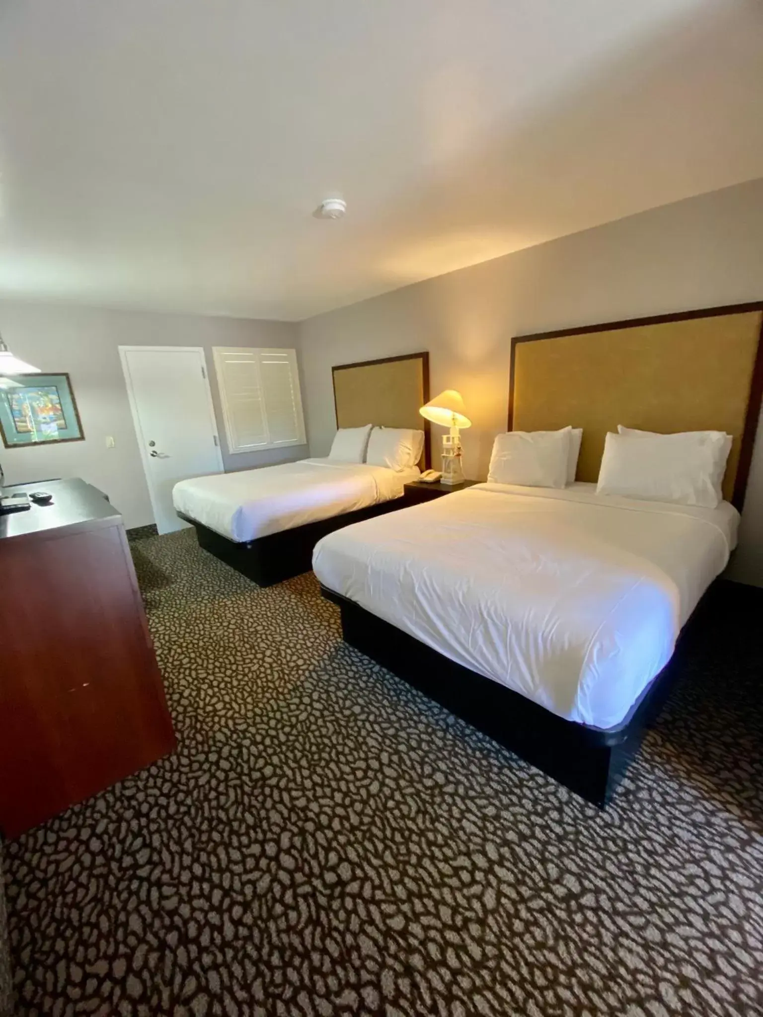 Standard Queen Room with Two Queen Beds in Morro Shores Inn And Suites Standard Queen Room with Two Queen Beds in Morro Shores Inn And Suites