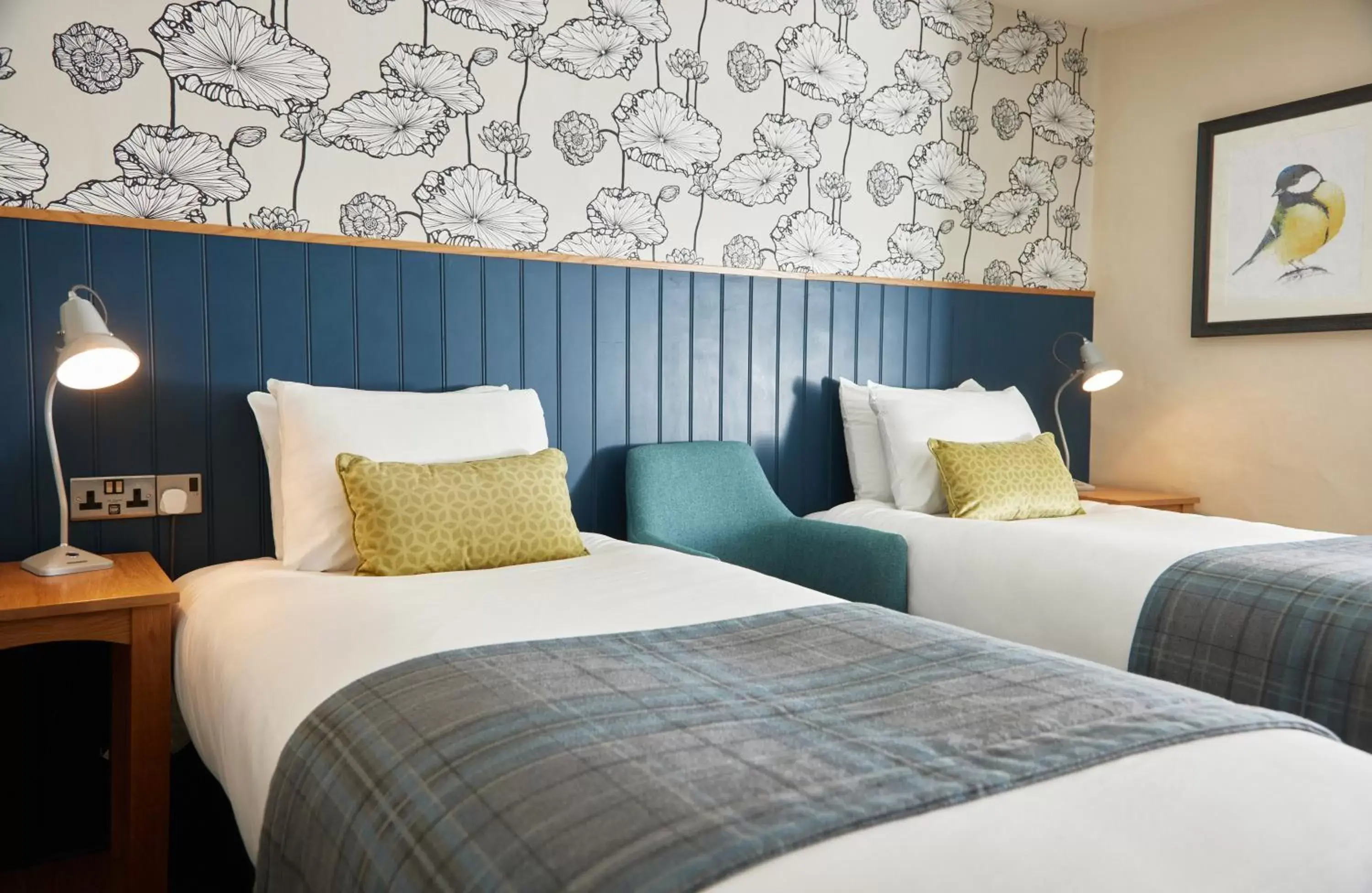 Twin Room in Red Lion Hotel by Greene King Inns Twin Room in Red Lion Hotel by Greene King Inns