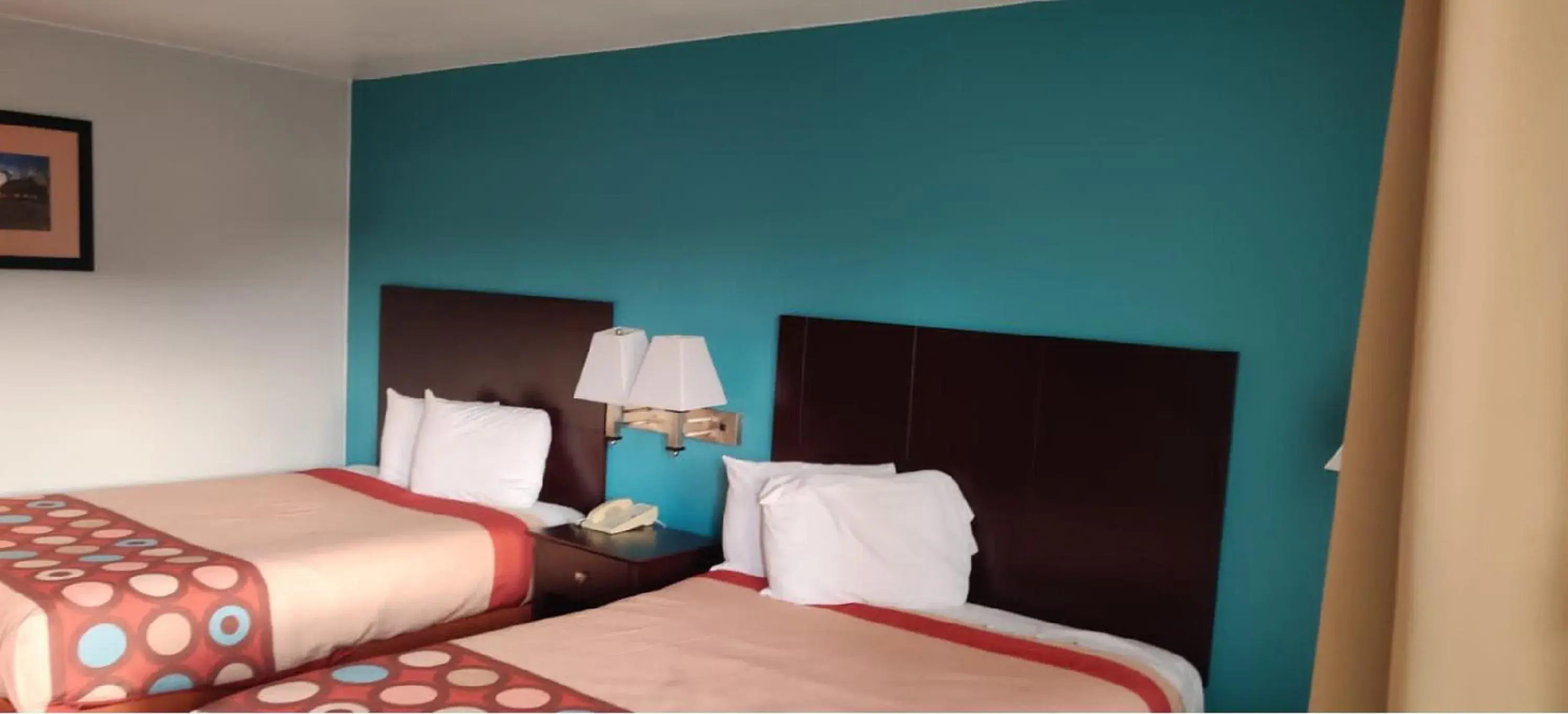 Queen Room with Two Queen Beds - Non-Smoking in FairBridge Inn Express Stuttgart Queen Room with Two Queen Beds - Non-Smoking in FairBridge Inn Express Stuttgart