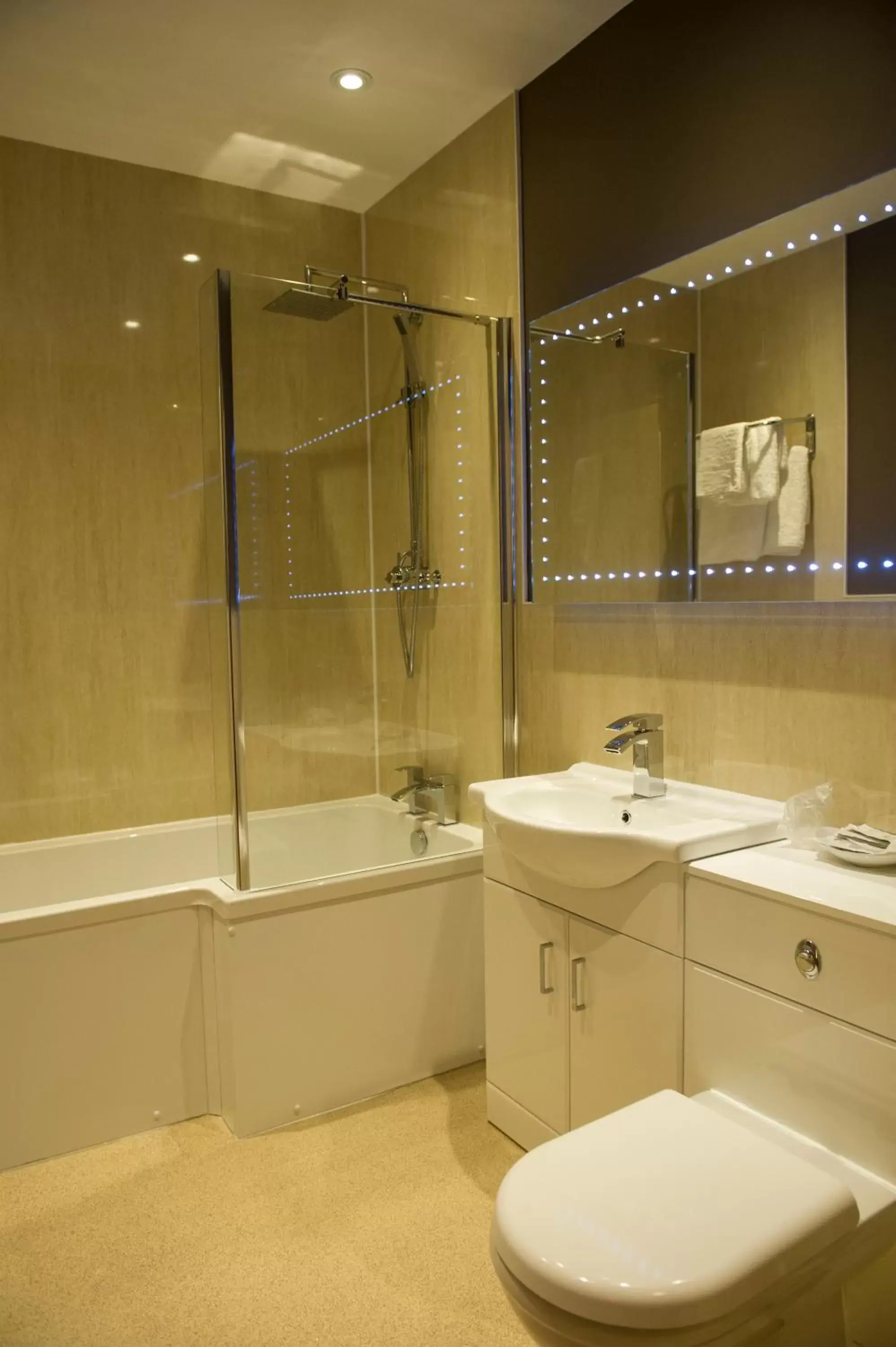 Twin Room - single occupancy in Somerton House Hotel Twin Room - single occupancy in Somerton House Hotel