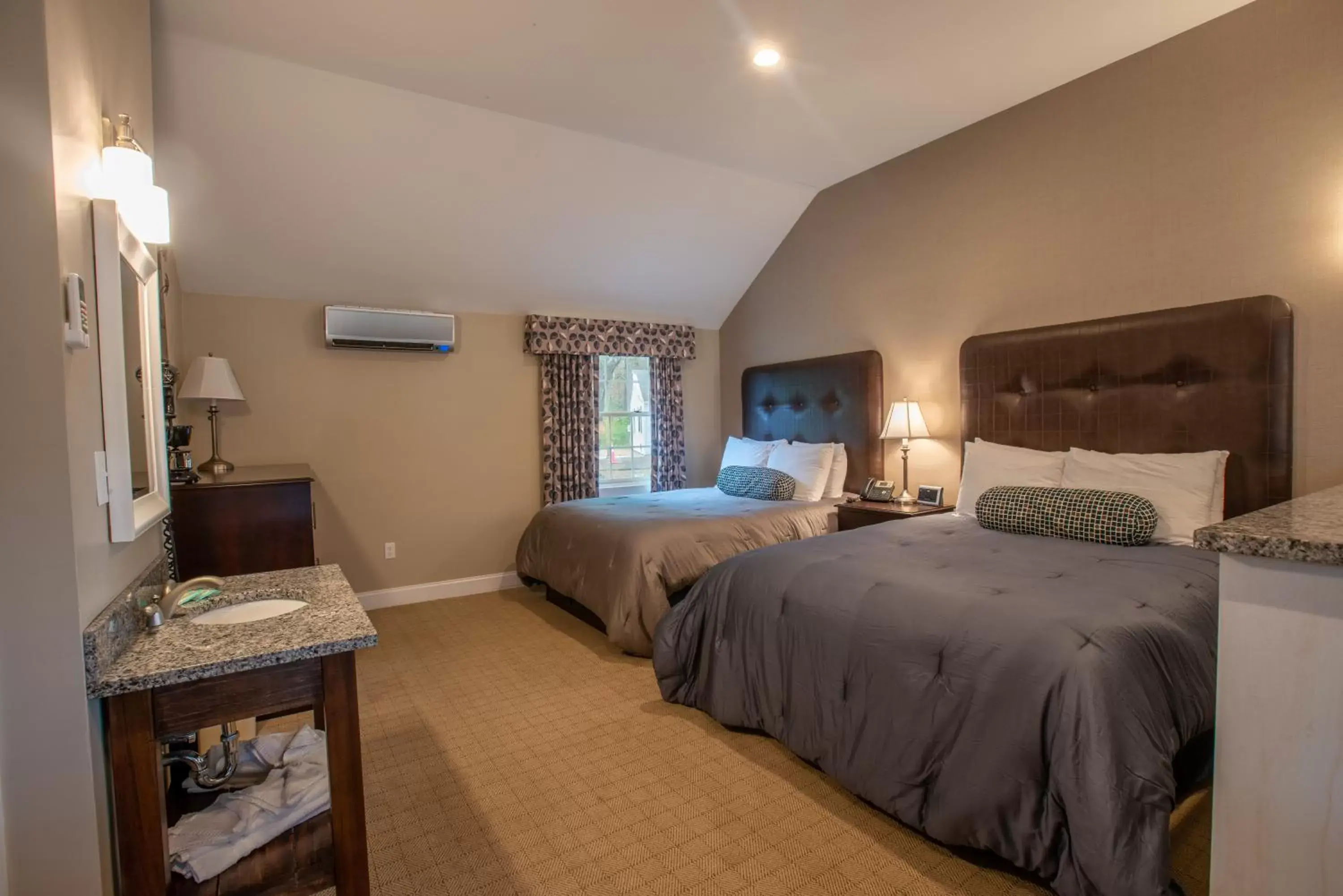 Garden Suite in New England Inn & Lodge Garden Suite in New England Inn & Lodge