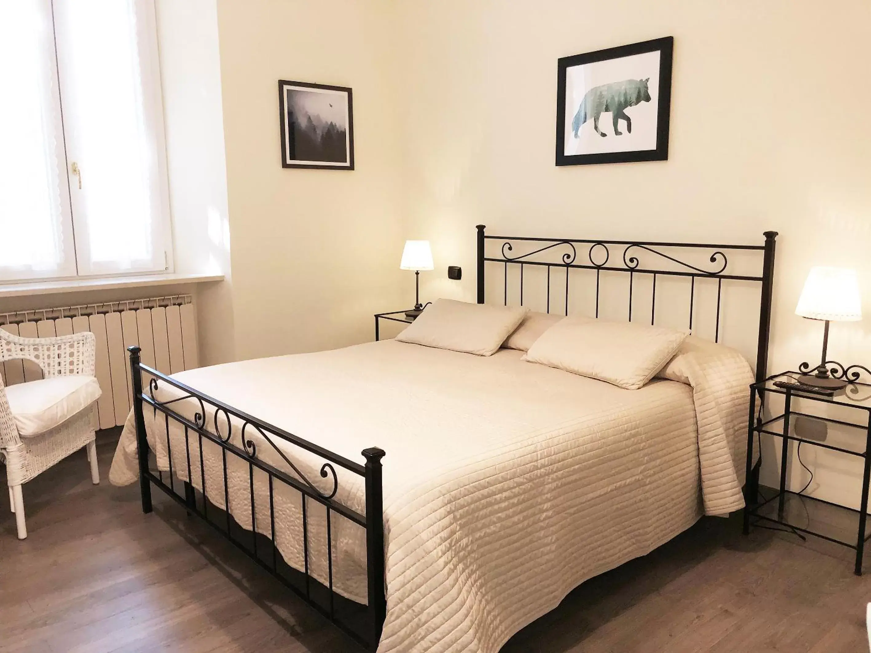Double Room with Private Bathroom - single occupancy in C'era Un Lago Double Room with Private Bathroom - single occupancy in C'era Un Lago