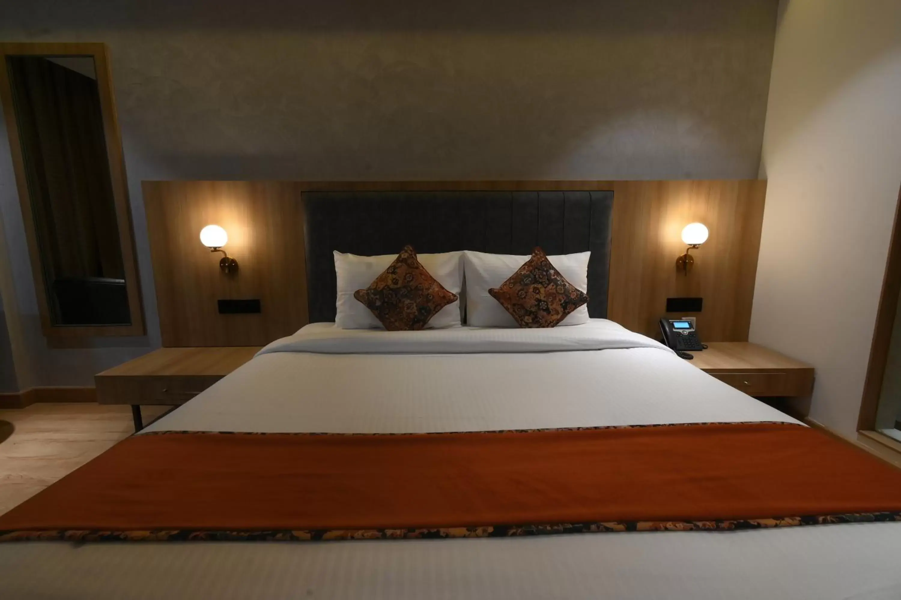 Superior Double Room in HOTEL KLG ALTORIA Superior Double Room in HOTEL KLG ALTORIA