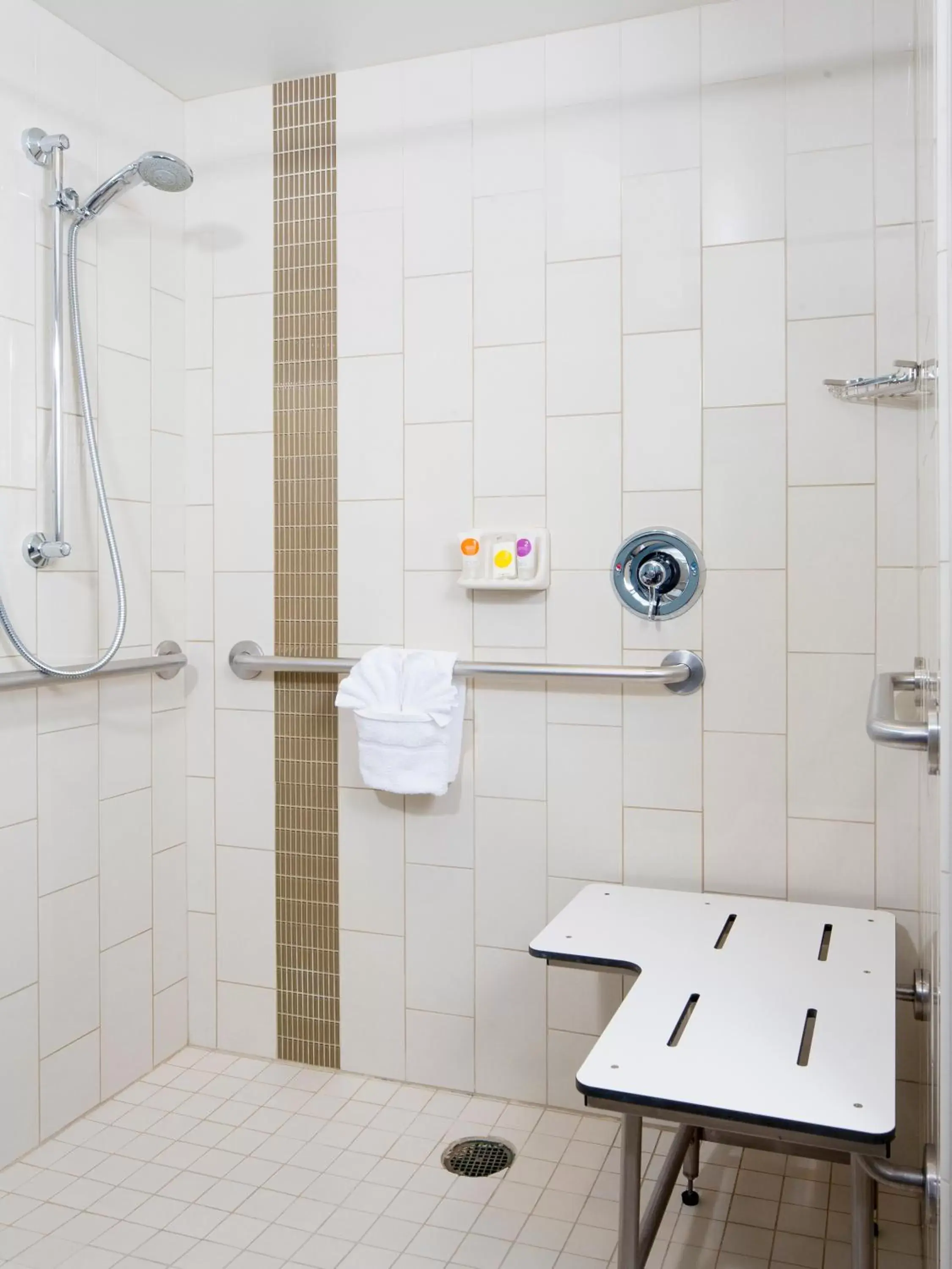 King Room with Sofa Bed and Accessible Tub - Disability Access in Hyatt Place Dallas/Plano King Room with Sofa Bed and Accessible Tub - Disability Access in Hyatt Place Dallas/Plano