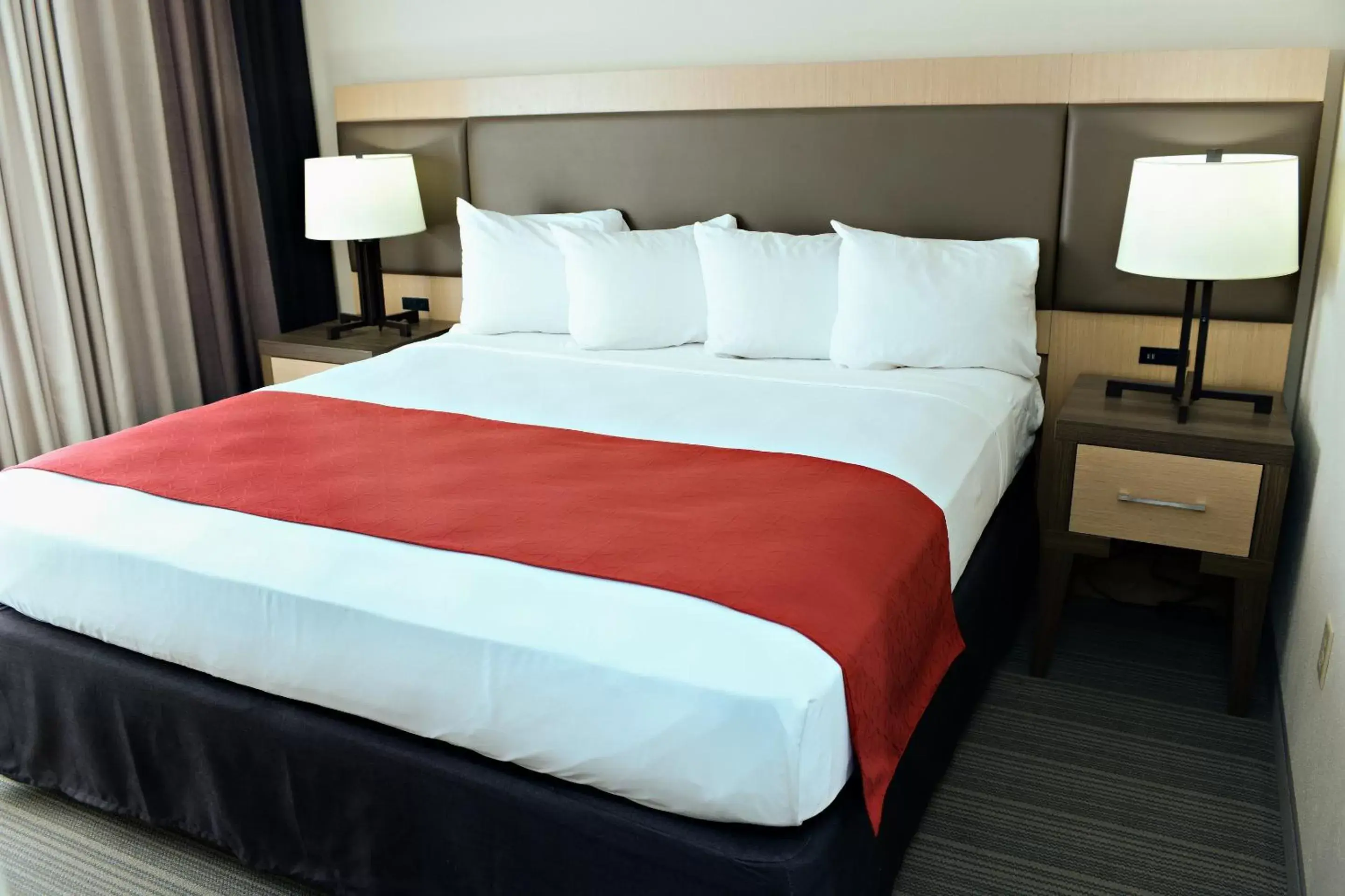 One-Bedroom King Suite in Country Inn & Suites by Radisson, Fairborn South, OH One-Bedroom King Suite in Country Inn & Suites by Radisson, Fairborn South, OH