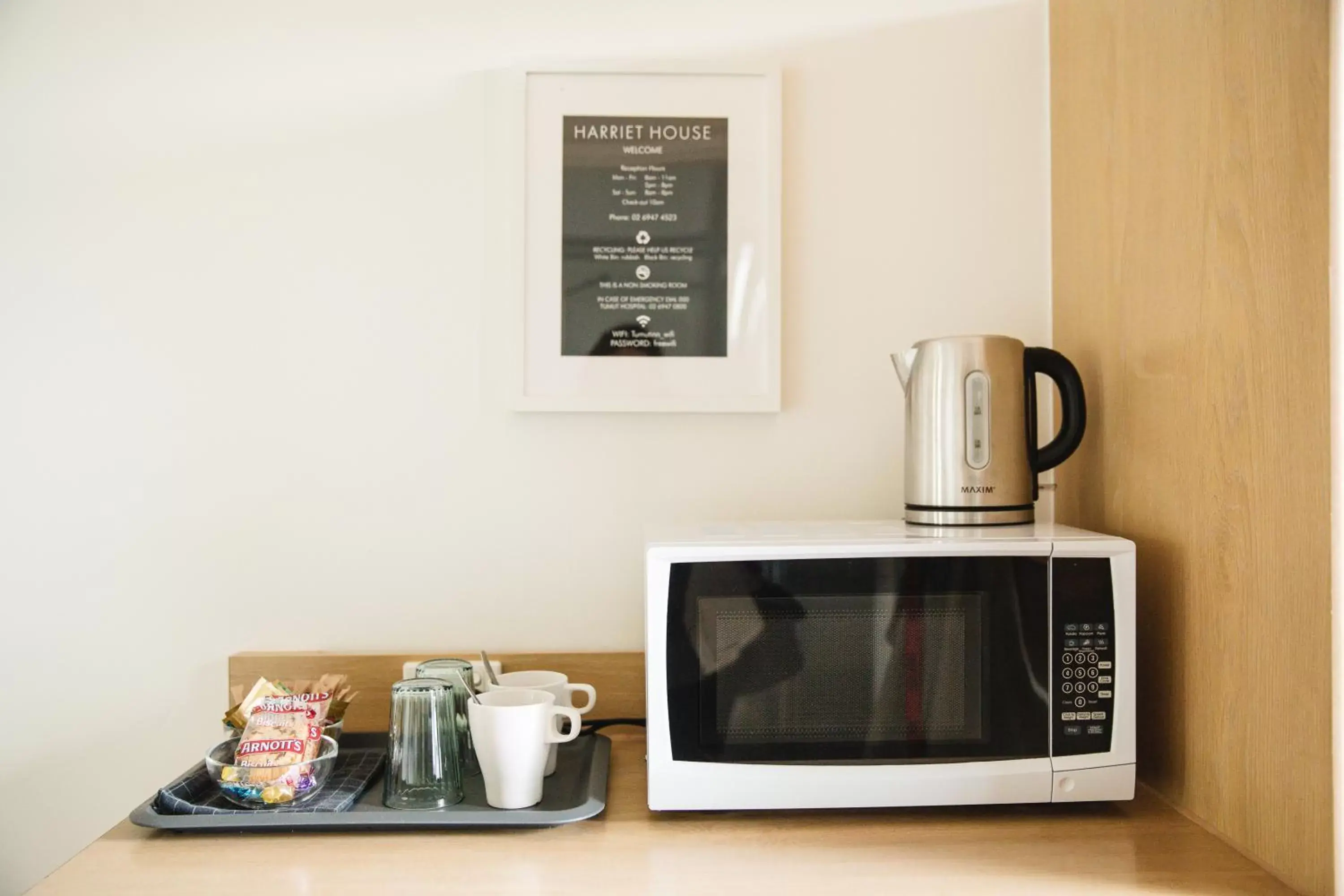 Standard Twin Room in Harriet House Tumut Standard Twin Room in Harriet House Tumut