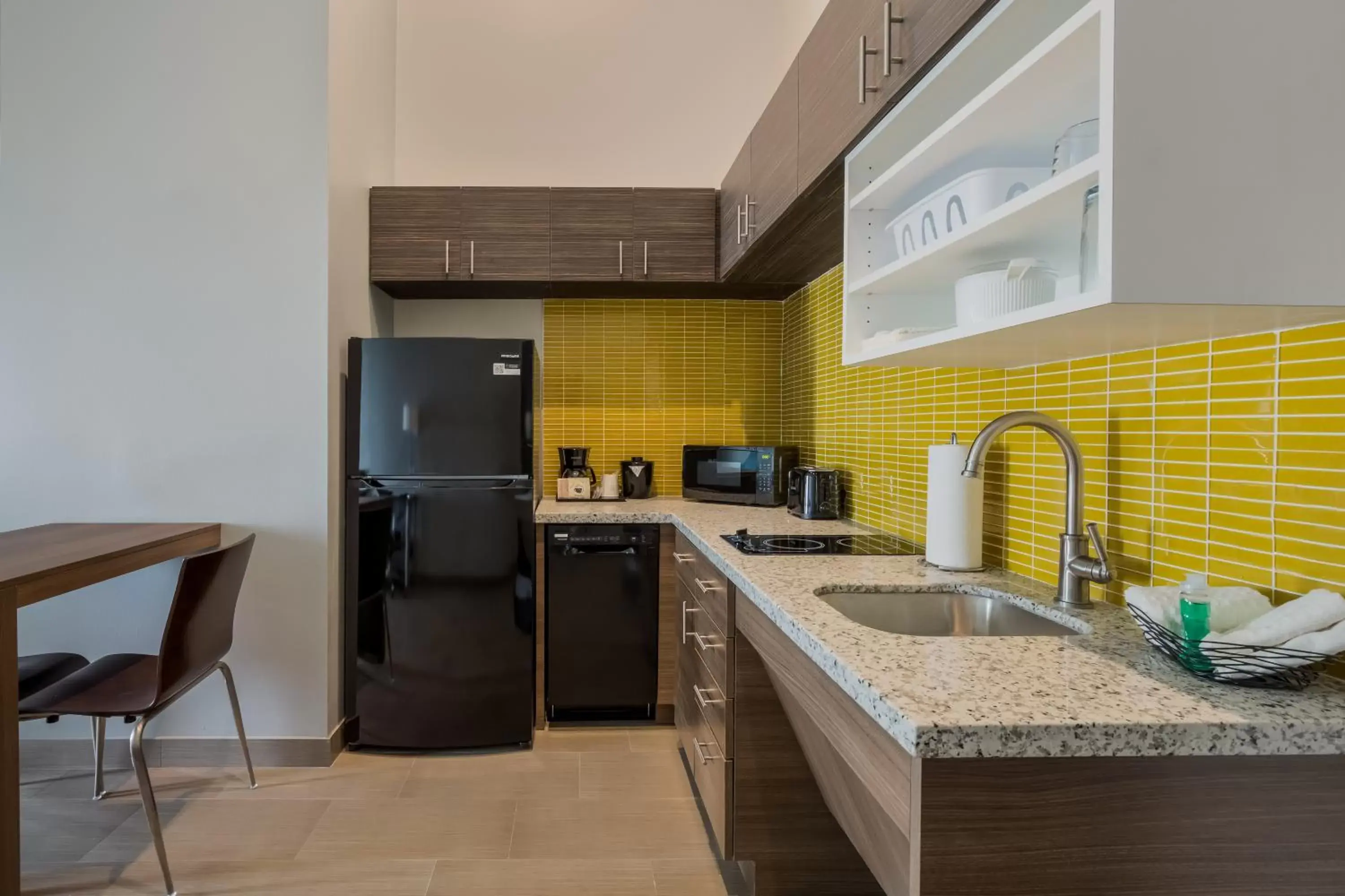 Presidential King Suite with Full Kitchenette - Non-Smoking in Hawthorn Extended Stay by Wyndham Sulphur Lake Charles Presidential King Suite with Full Kitchenette - Non-Smoking in Hawthorn Extended Stay by Wyndham Sulphur Lake Charles