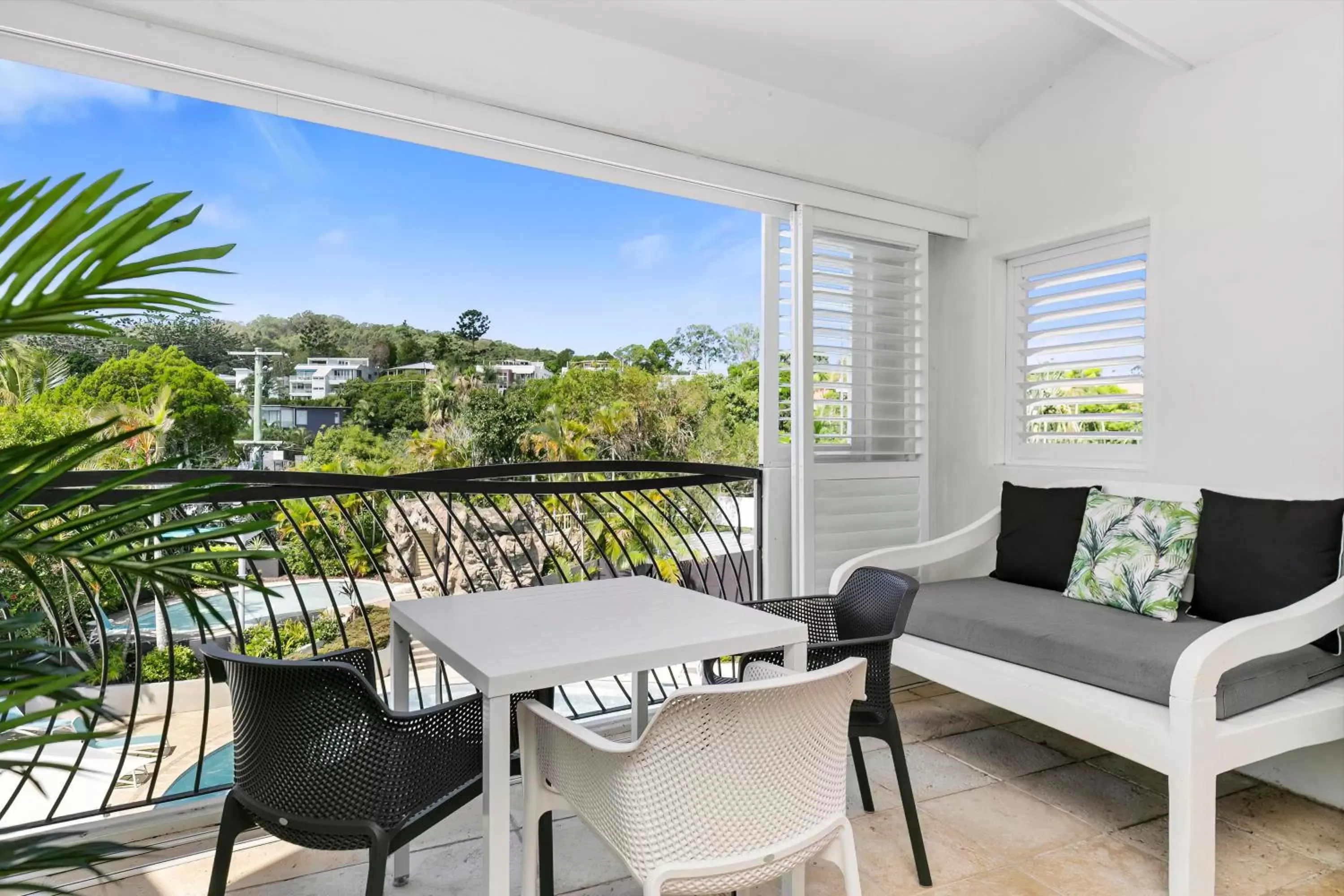 Premium One Bedroom Penthouse Suite in Noosa Blue Resort Premium One Bedroom Penthouse Suite in Noosa Blue Resort