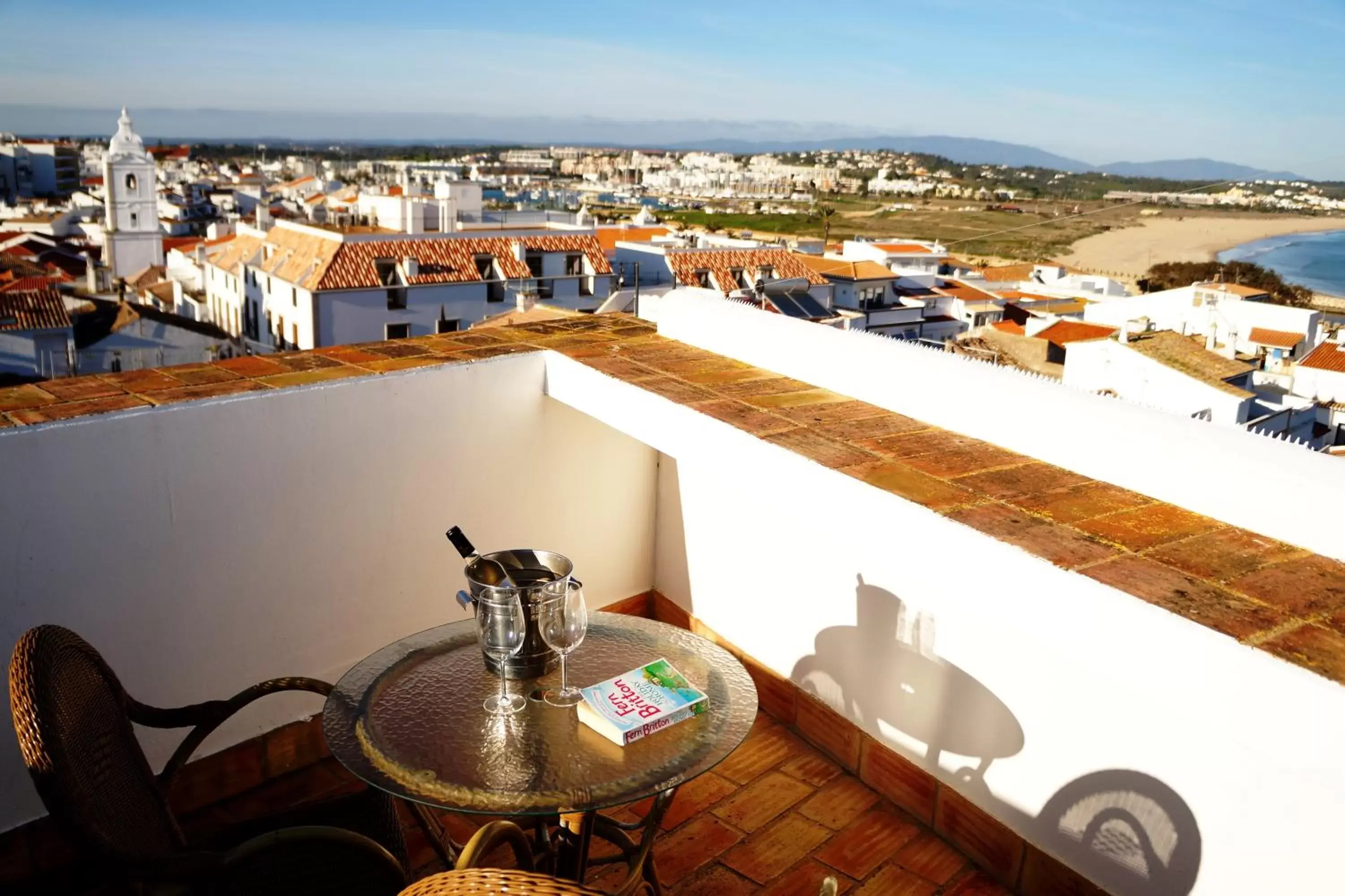 One-Bedroom Apartment with Terrace in Baluarte da Vila Apartments One-Bedroom Apartment with Terrace in Baluarte da Vila Apartments