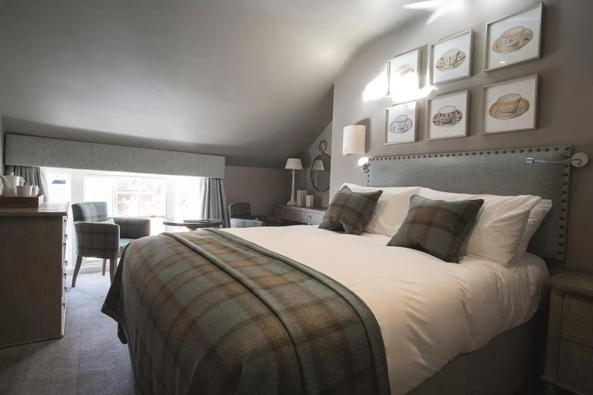 Cozy Double Room in The Beverley Arms Hotel Cozy Double Room in The Beverley Arms Hotel